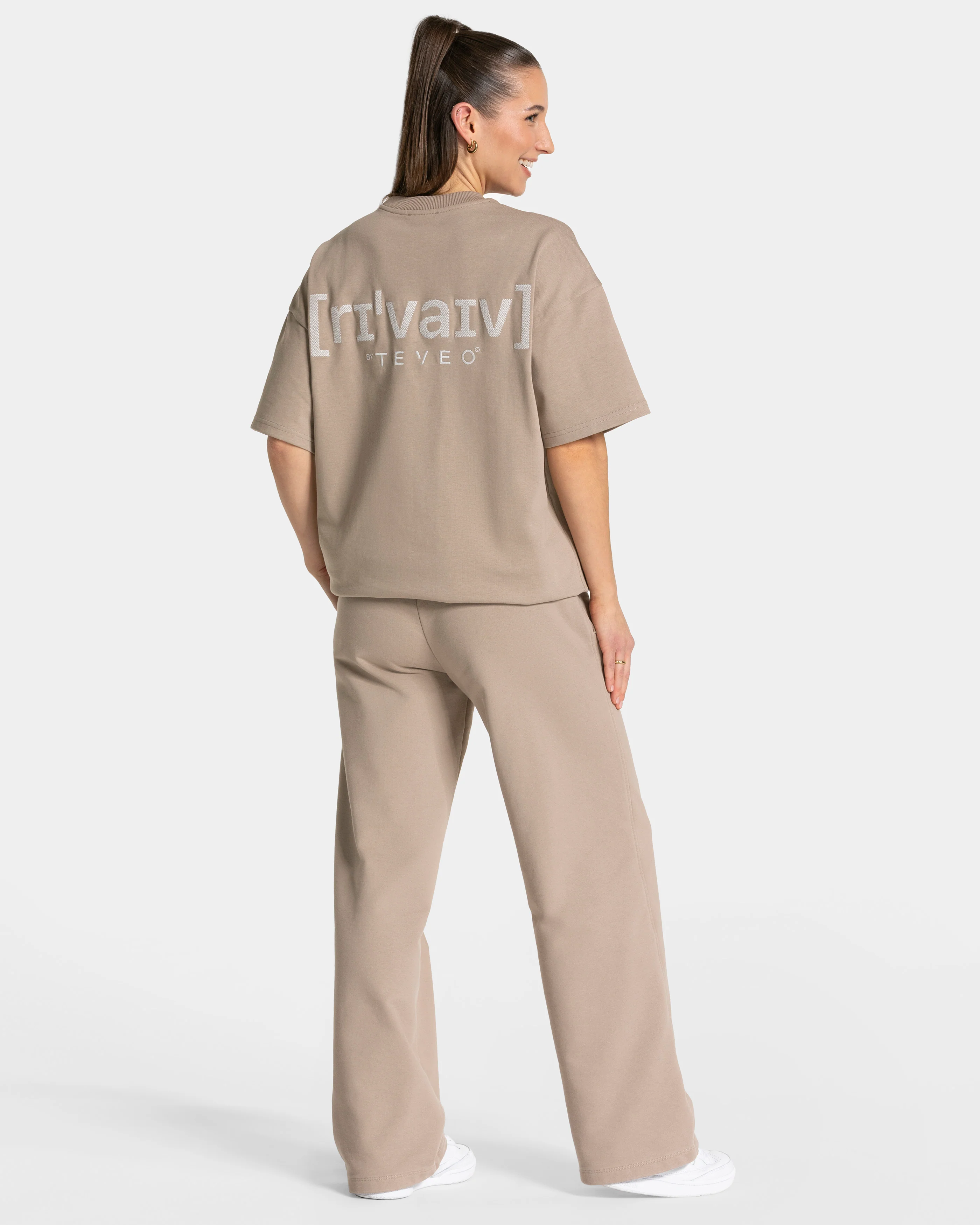 RI’VAIV Straight Leg Jogger "Taupe" - Image 5