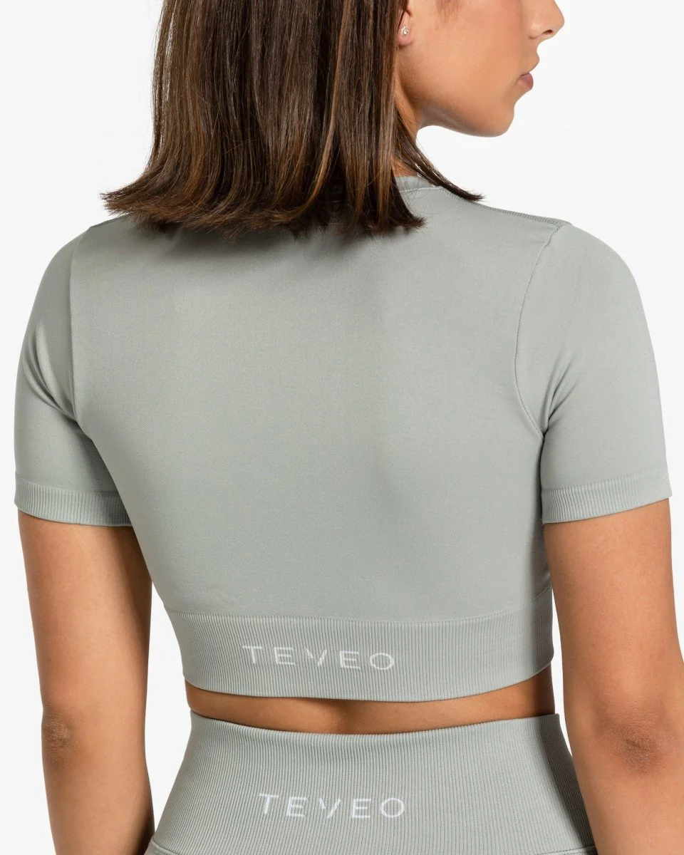 Sensation Crop Top "Grau" - Image 4