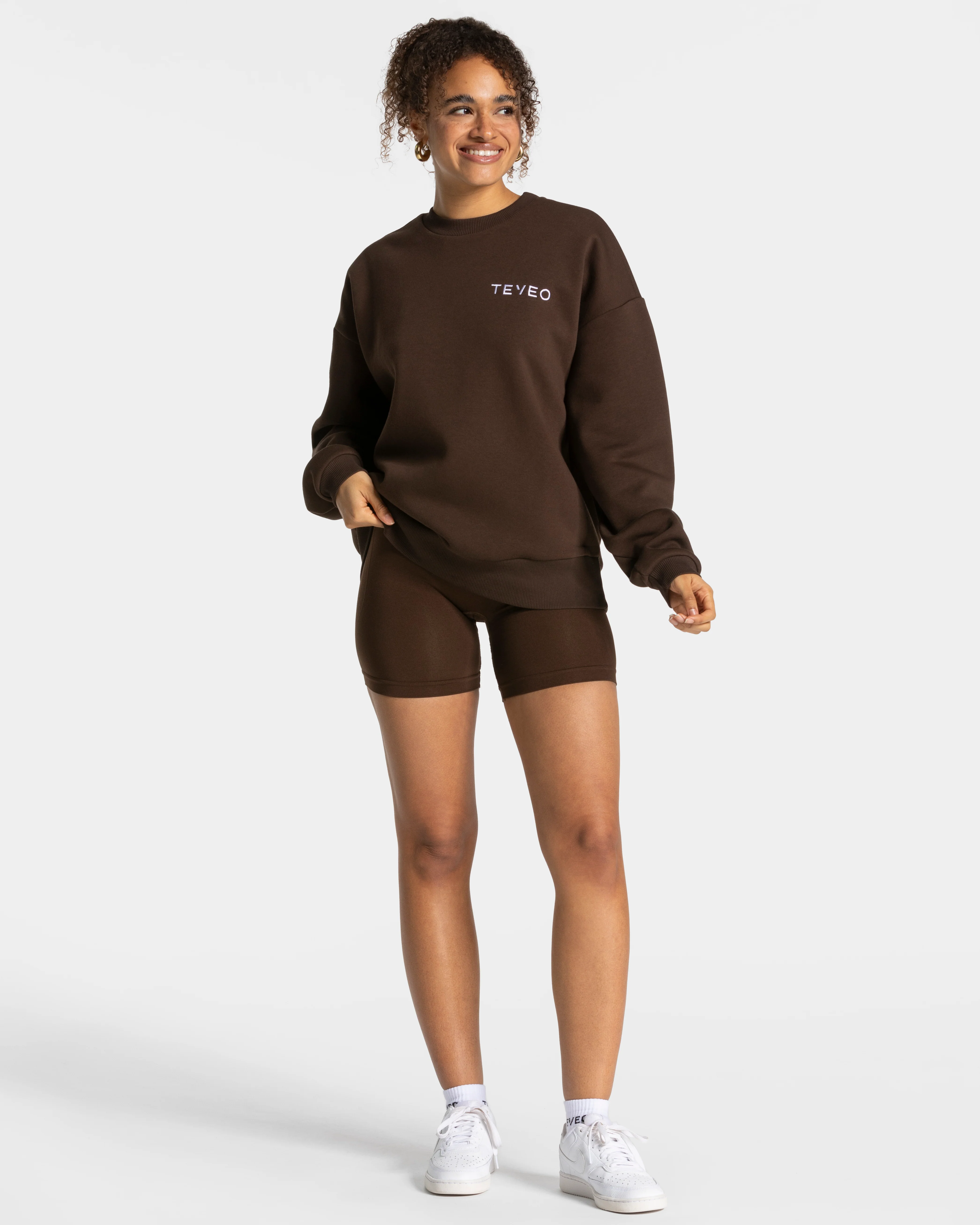 Signature Oversized Sweater "Dunkelbraun" - Image 3