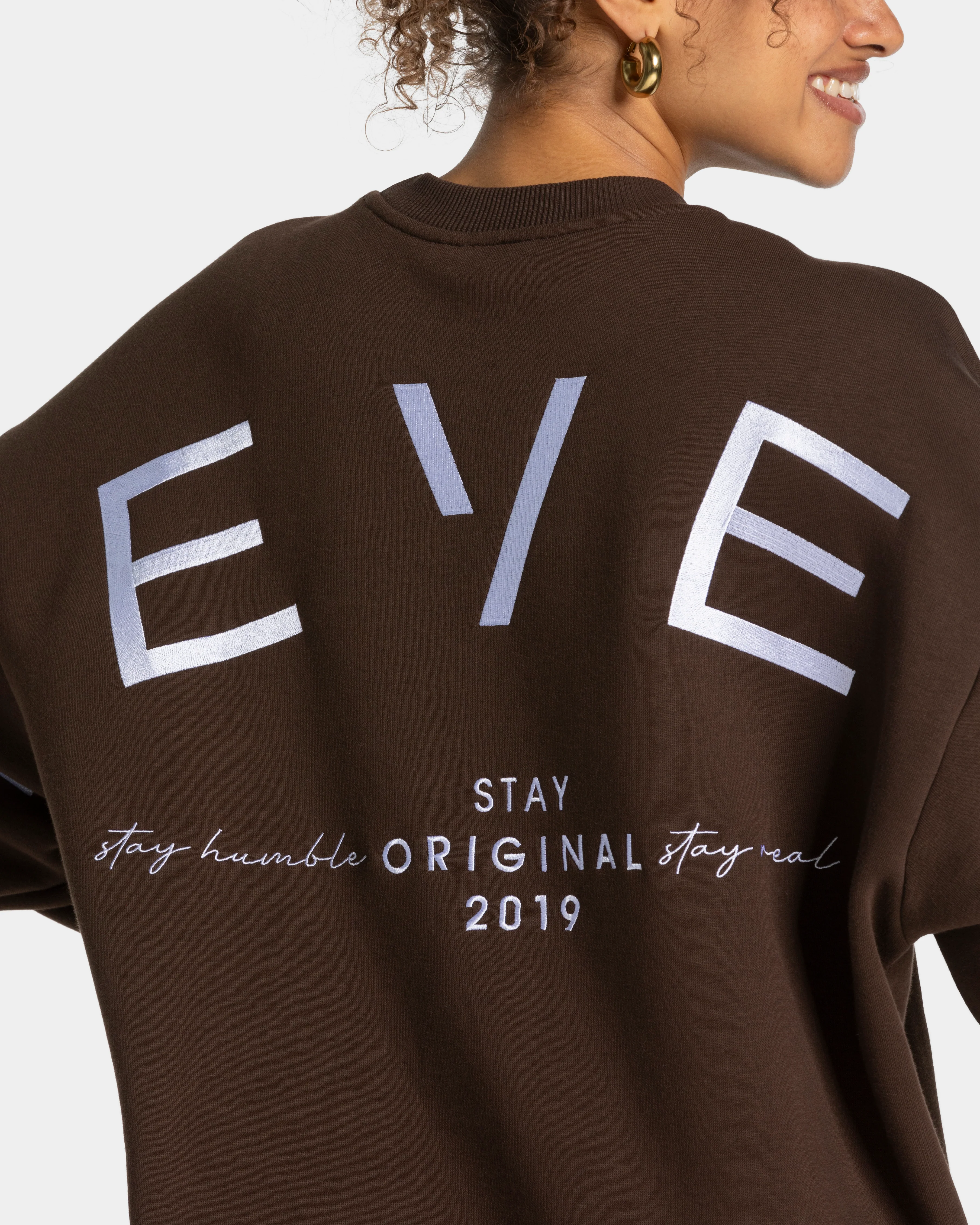 Signature Oversized Sweater "Dunkelbraun" - Image 4