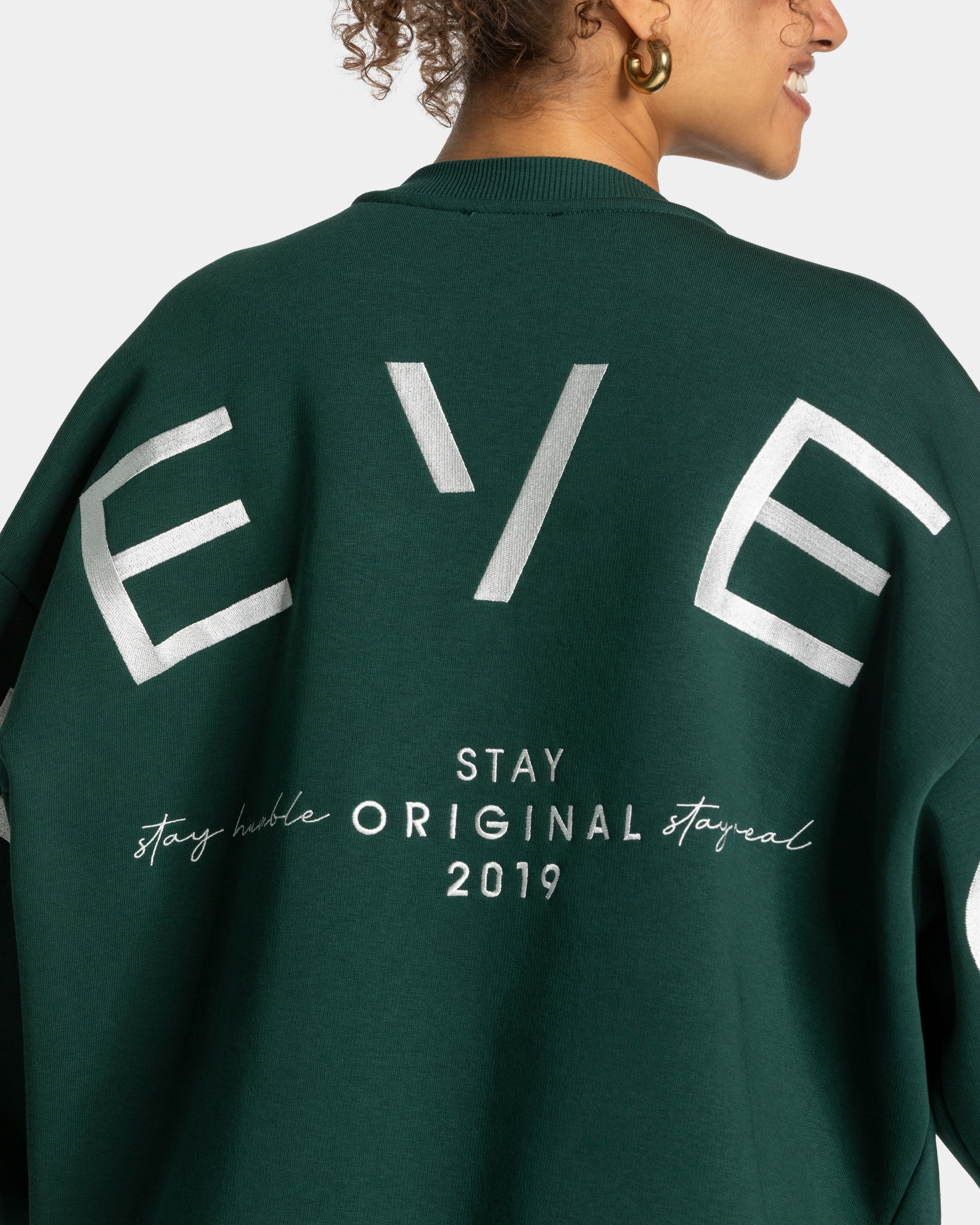 Signature Oversized Sweater "Dunkelgrün" - Image 4