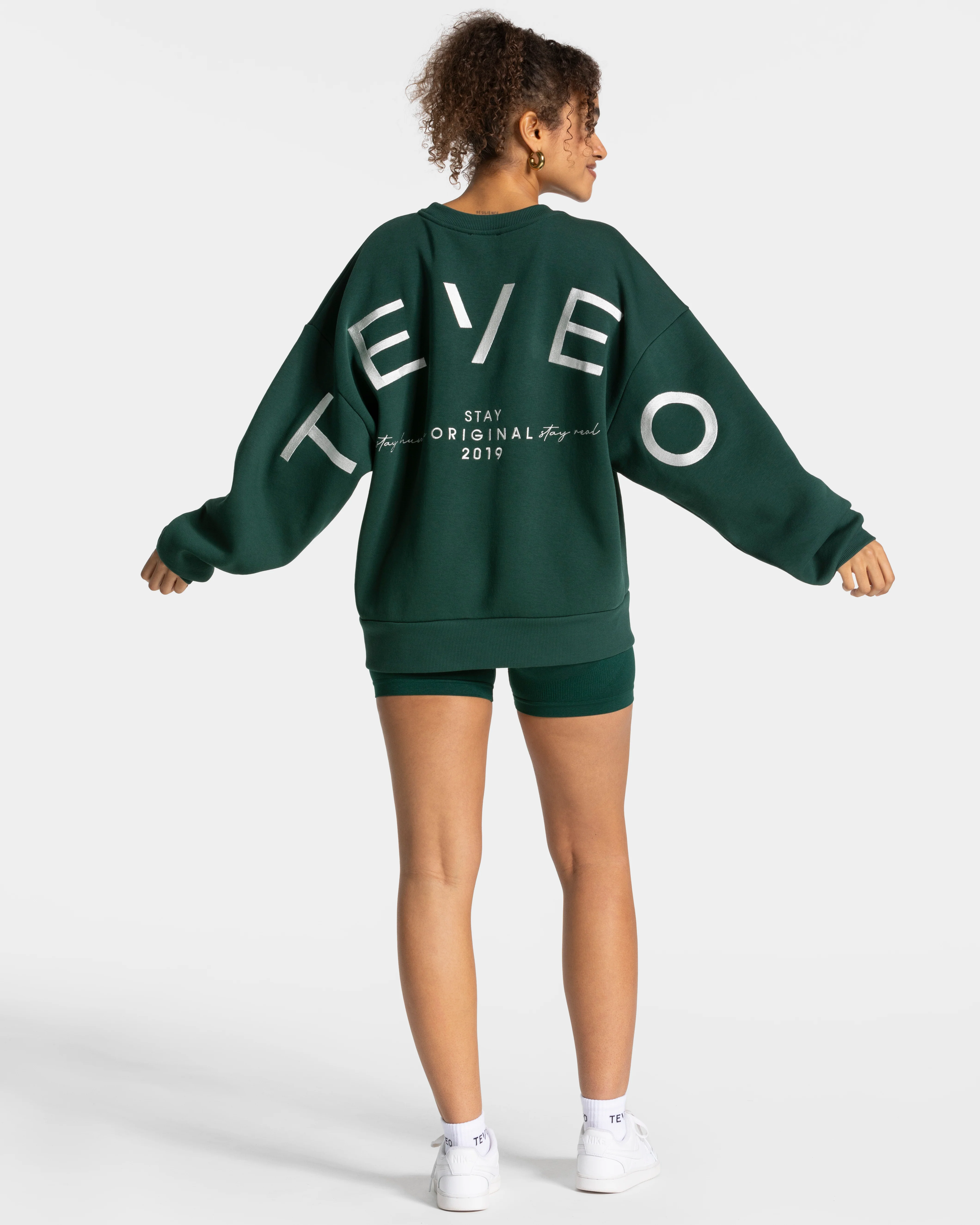 Signature Oversized Sweater "Dunkelgrün" - Image 5