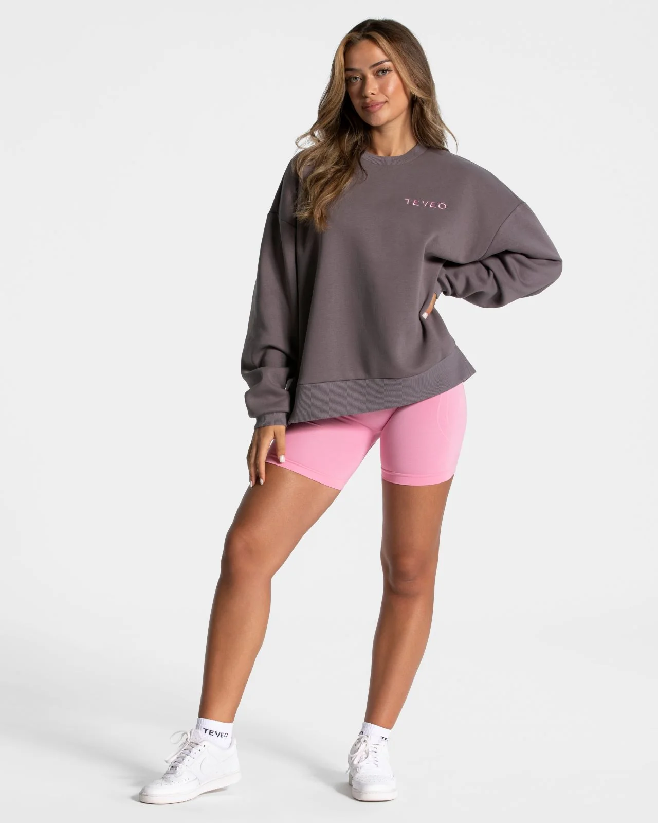 Signature Oversized Sweater "Graphit" - Image 3