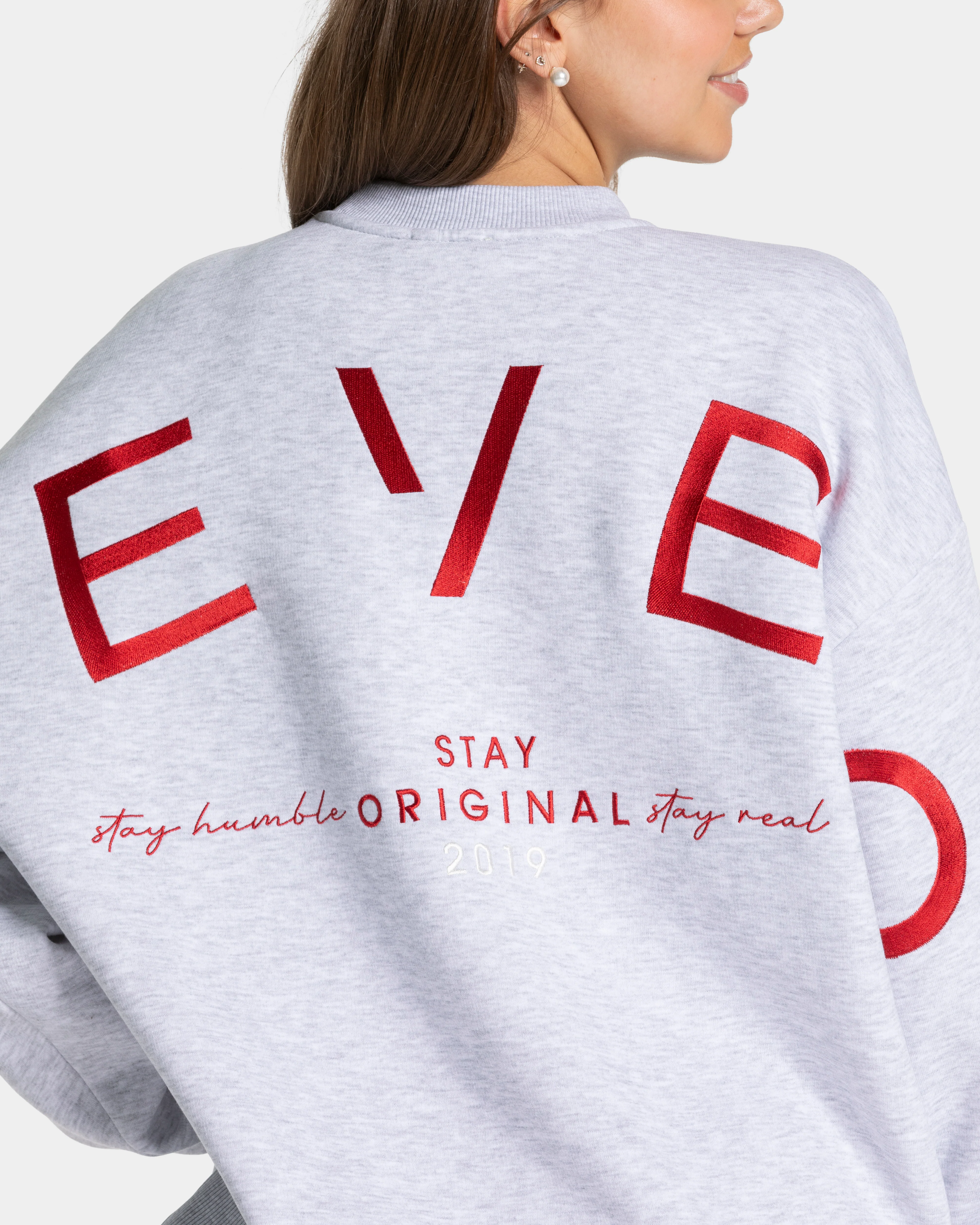 Signature Oversized Sweater "Hellgrau" - Image 4