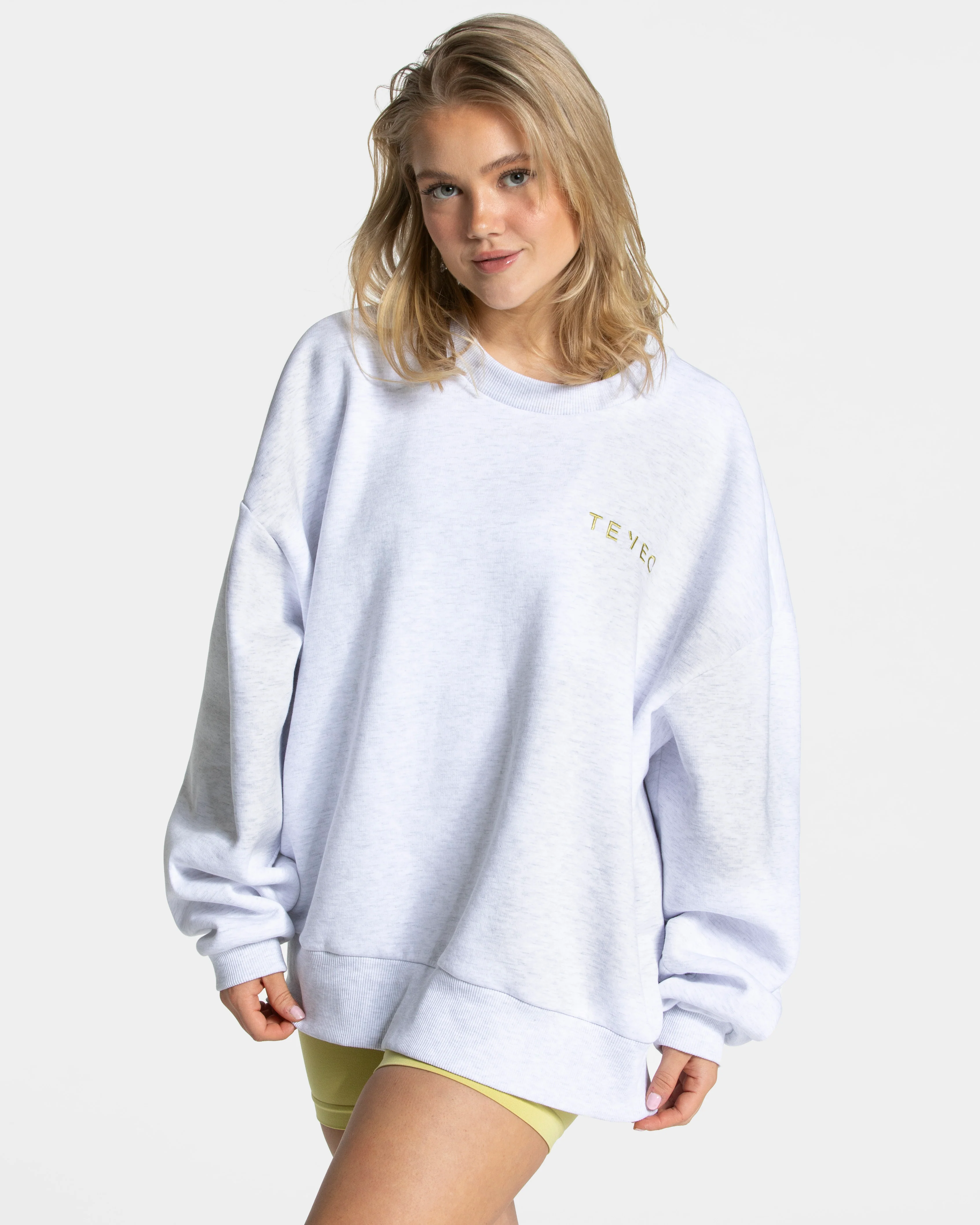 Signature Oversized Sweater "Lime" - Image 2