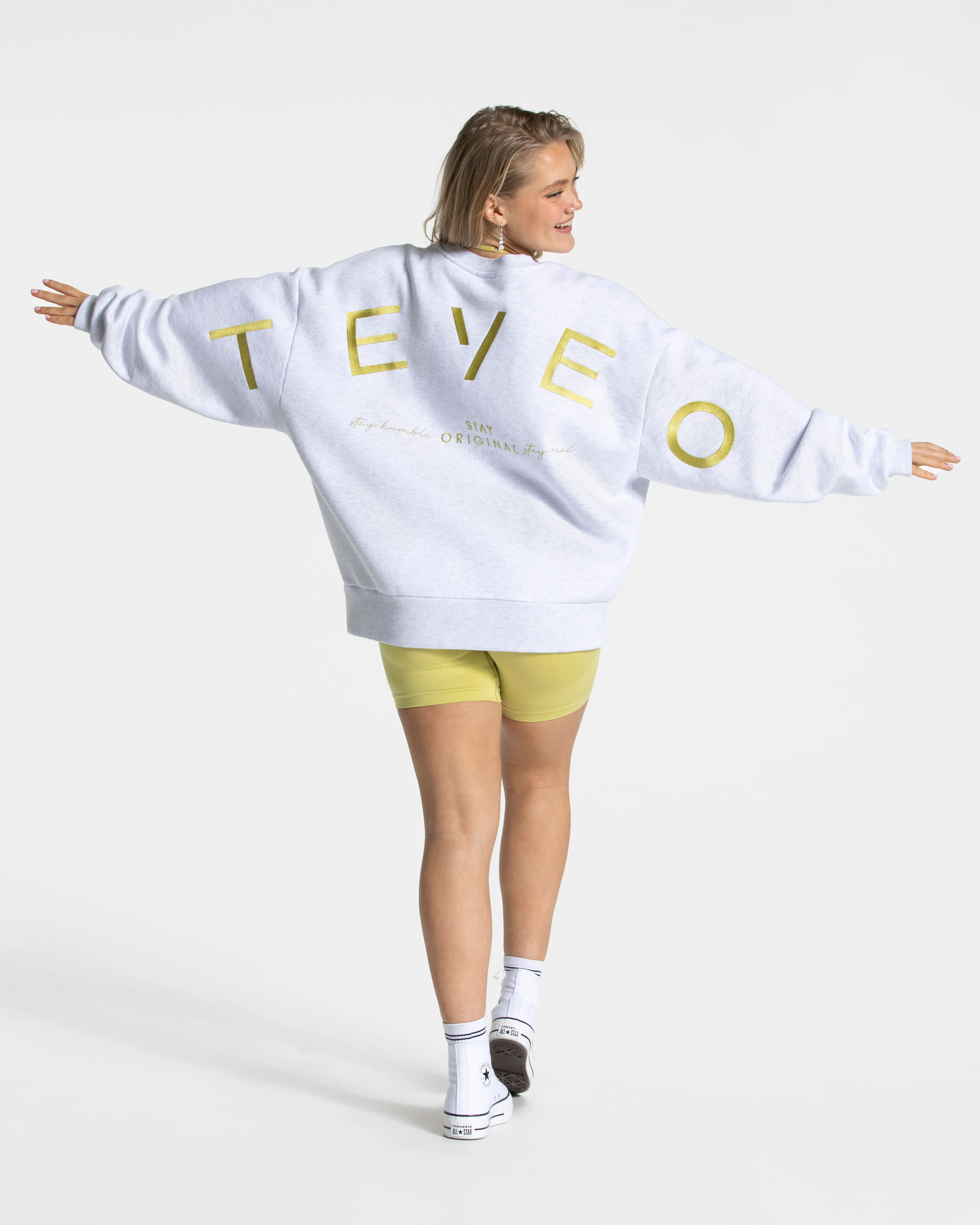 Signature Oversized Sweater "Lime" - Image 5