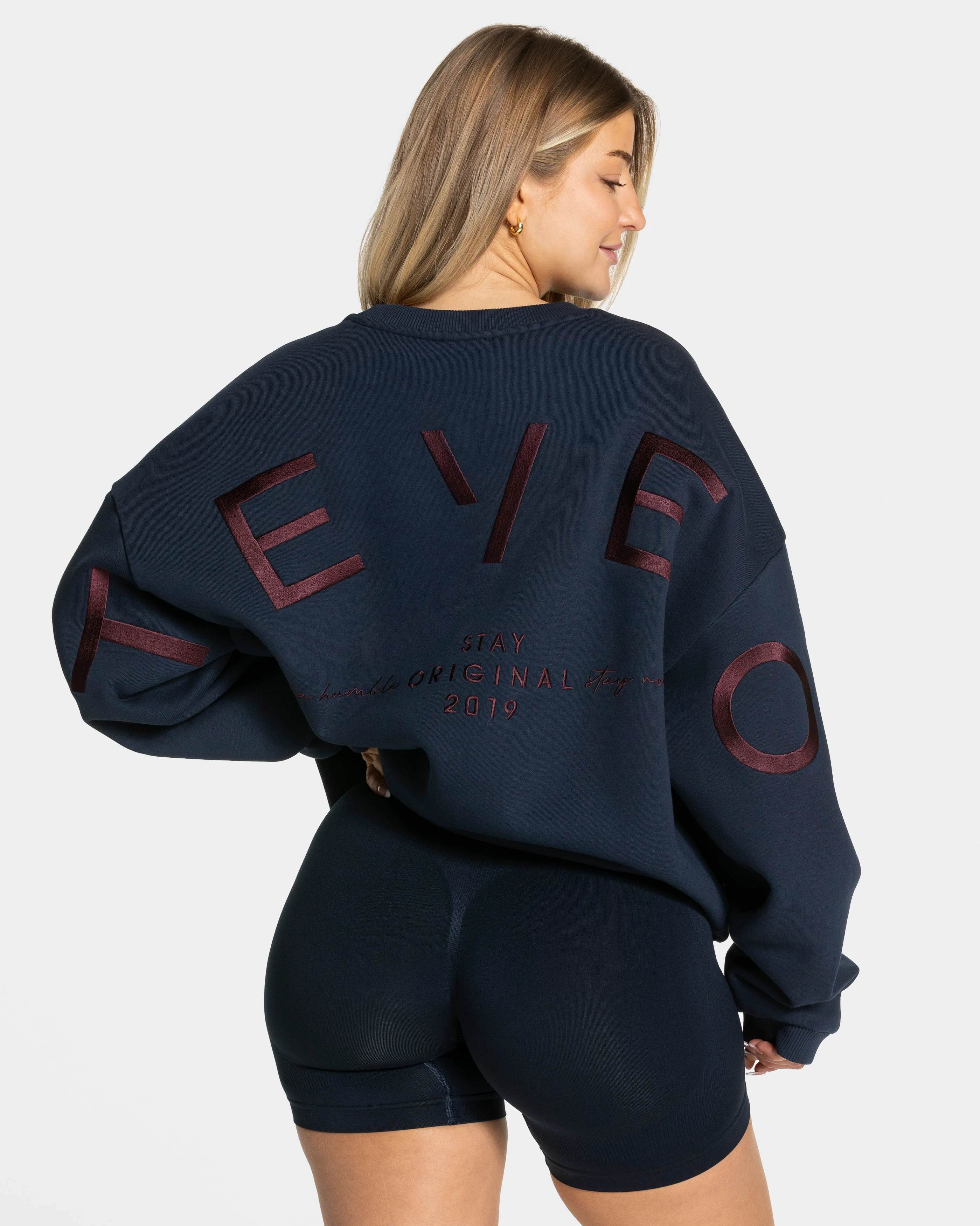 Signature Oversized Sweater "Midnight"