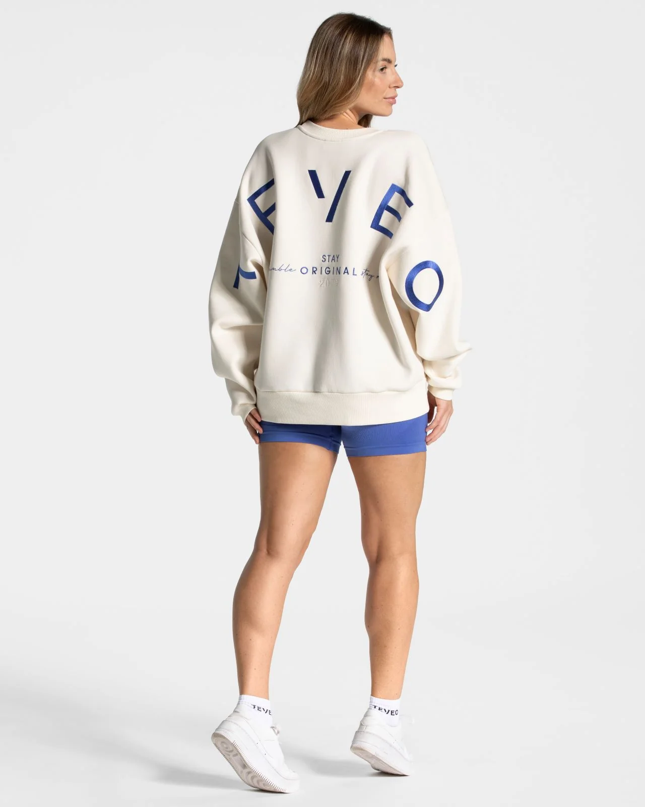 Signature Oversized Sweater "Off White" - Image 5