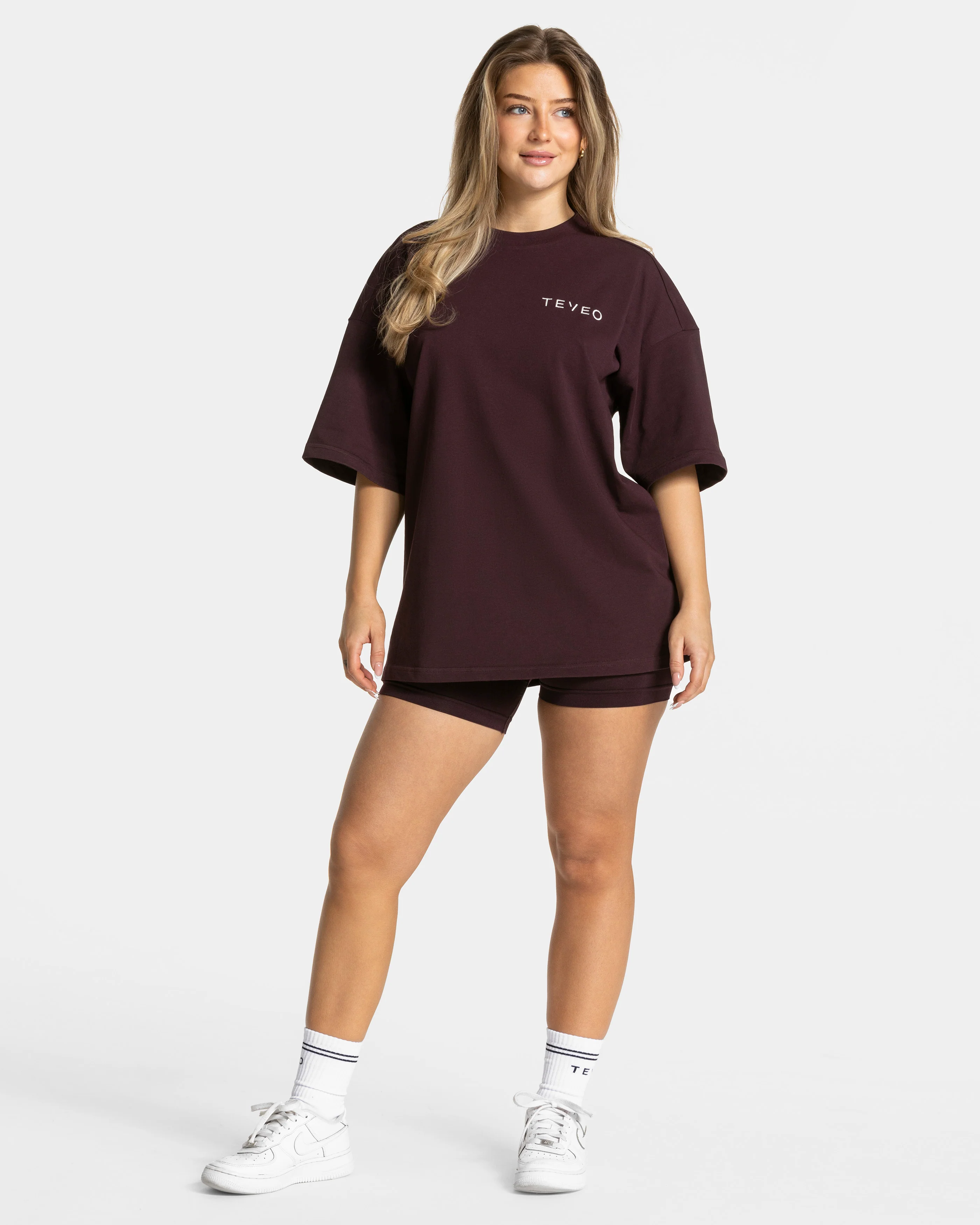 Signature Oversized T-Shirt "Merlot" - Image 3