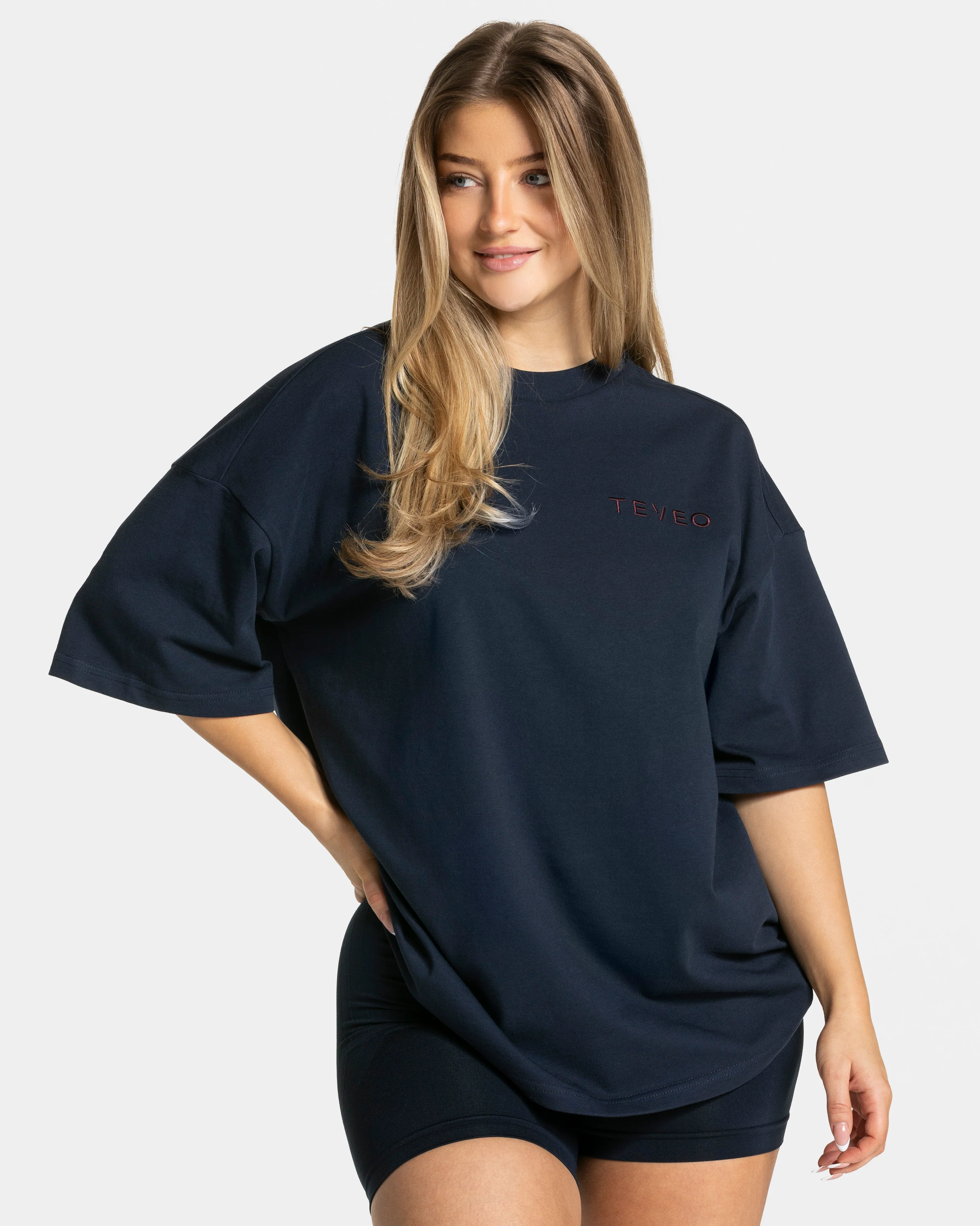Signature Oversized T-Shirt "Midnight" - Image 2