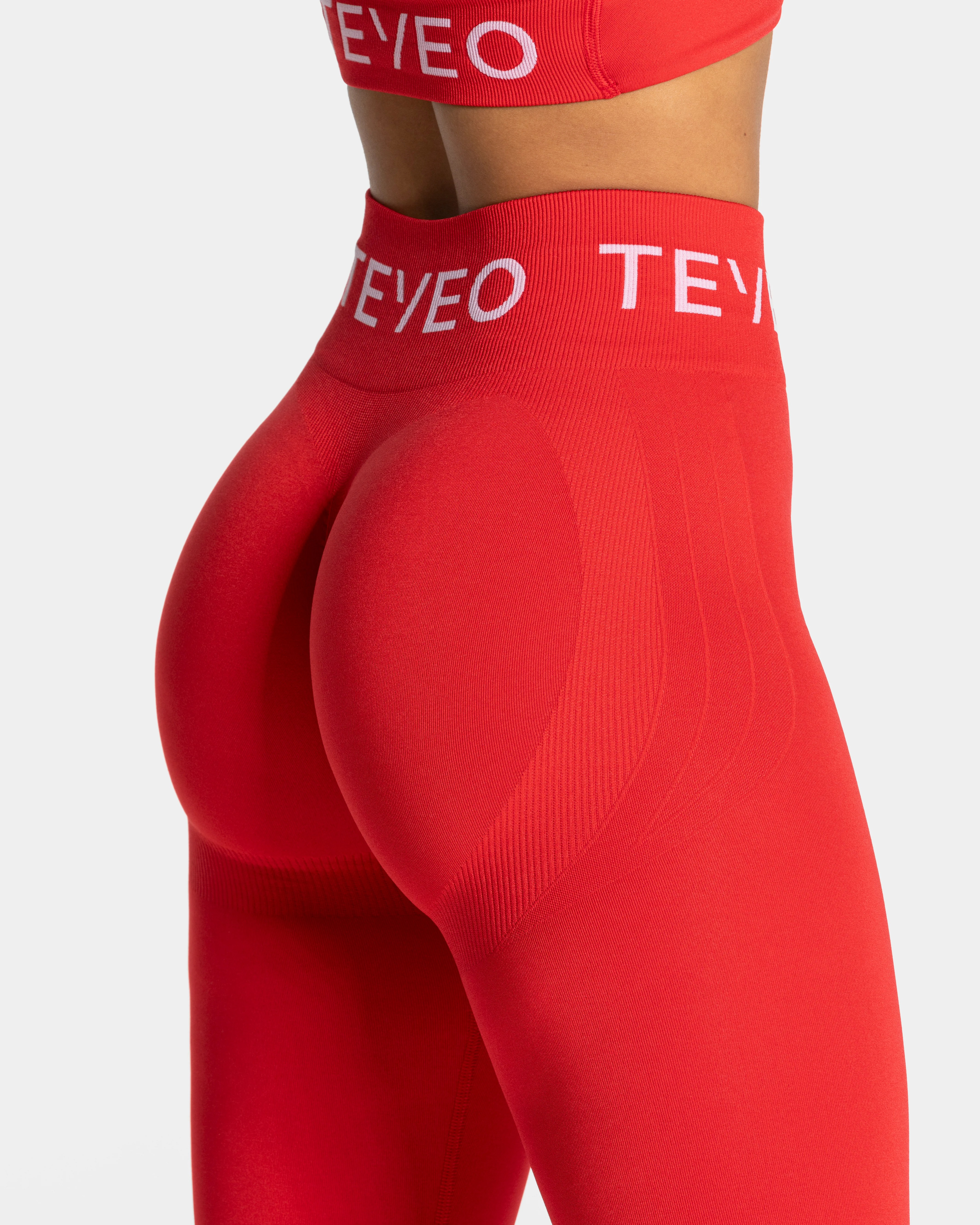 Signature Scrunch Leggings "Rot" - Image 4