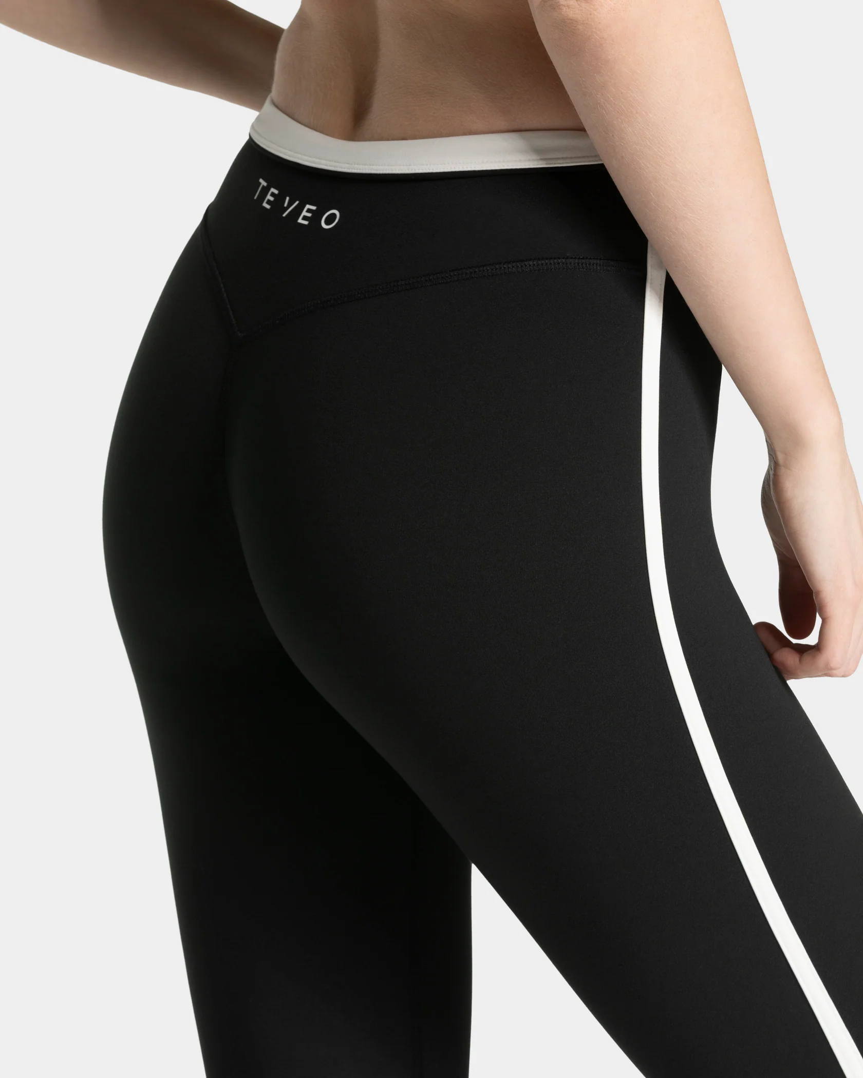 Soft Flared Leggings Tall "Schwarz" - Image 4