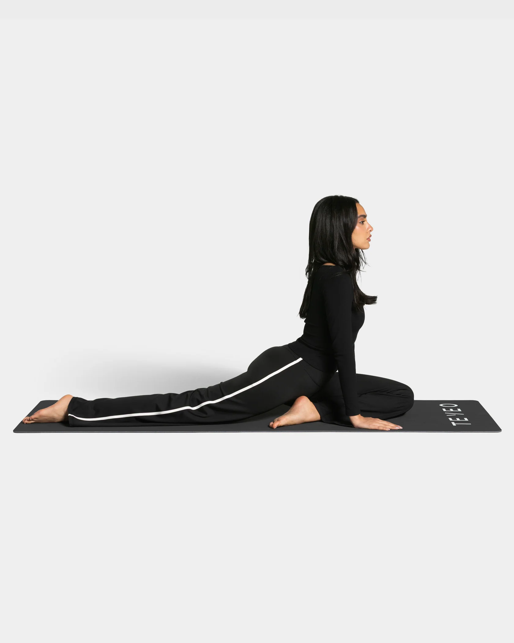 Soft Straight Leg Pants Regular "Schwarz" - Image 5