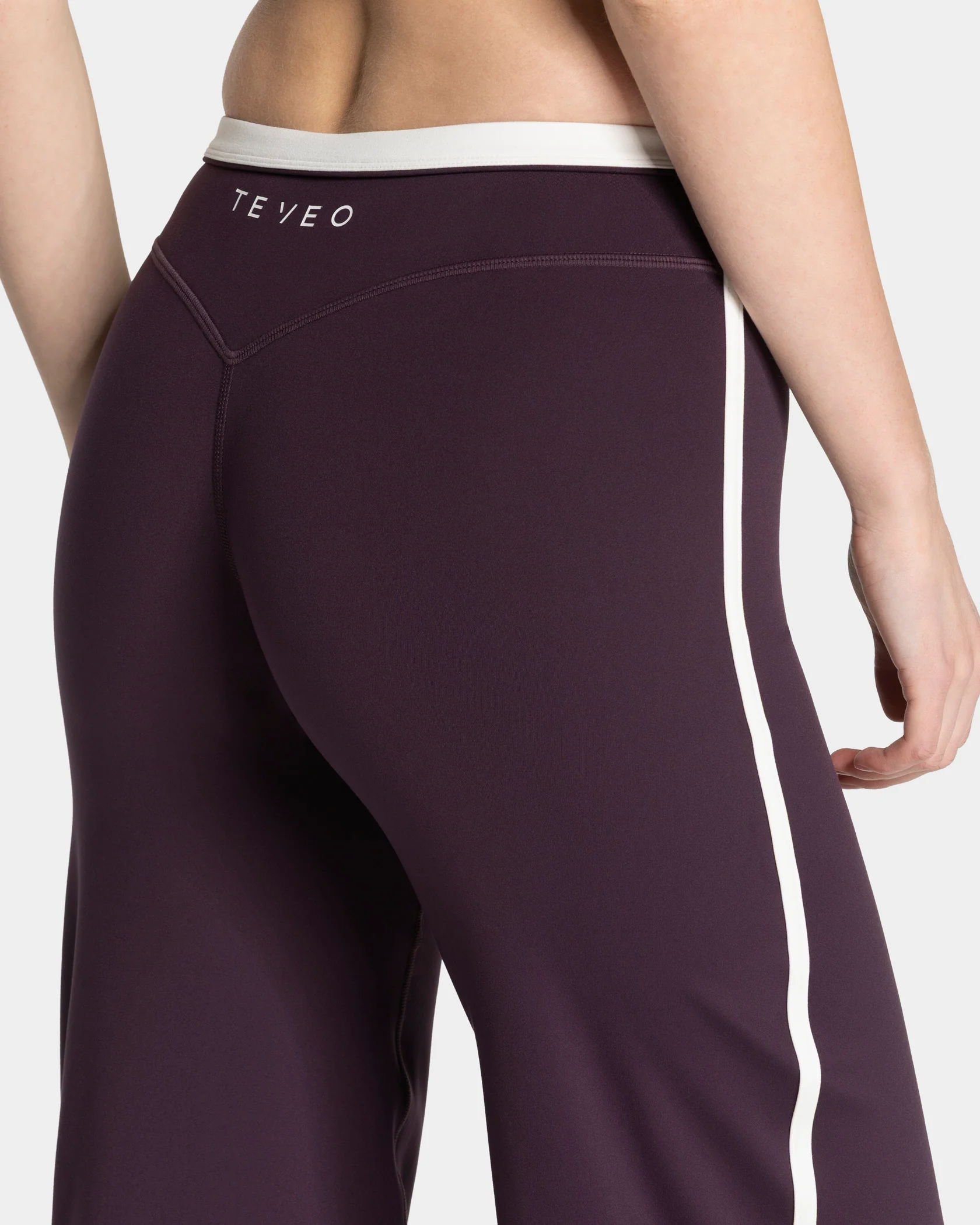 Soft Straight Leg Pants Tall "Blackberry" - Image 4