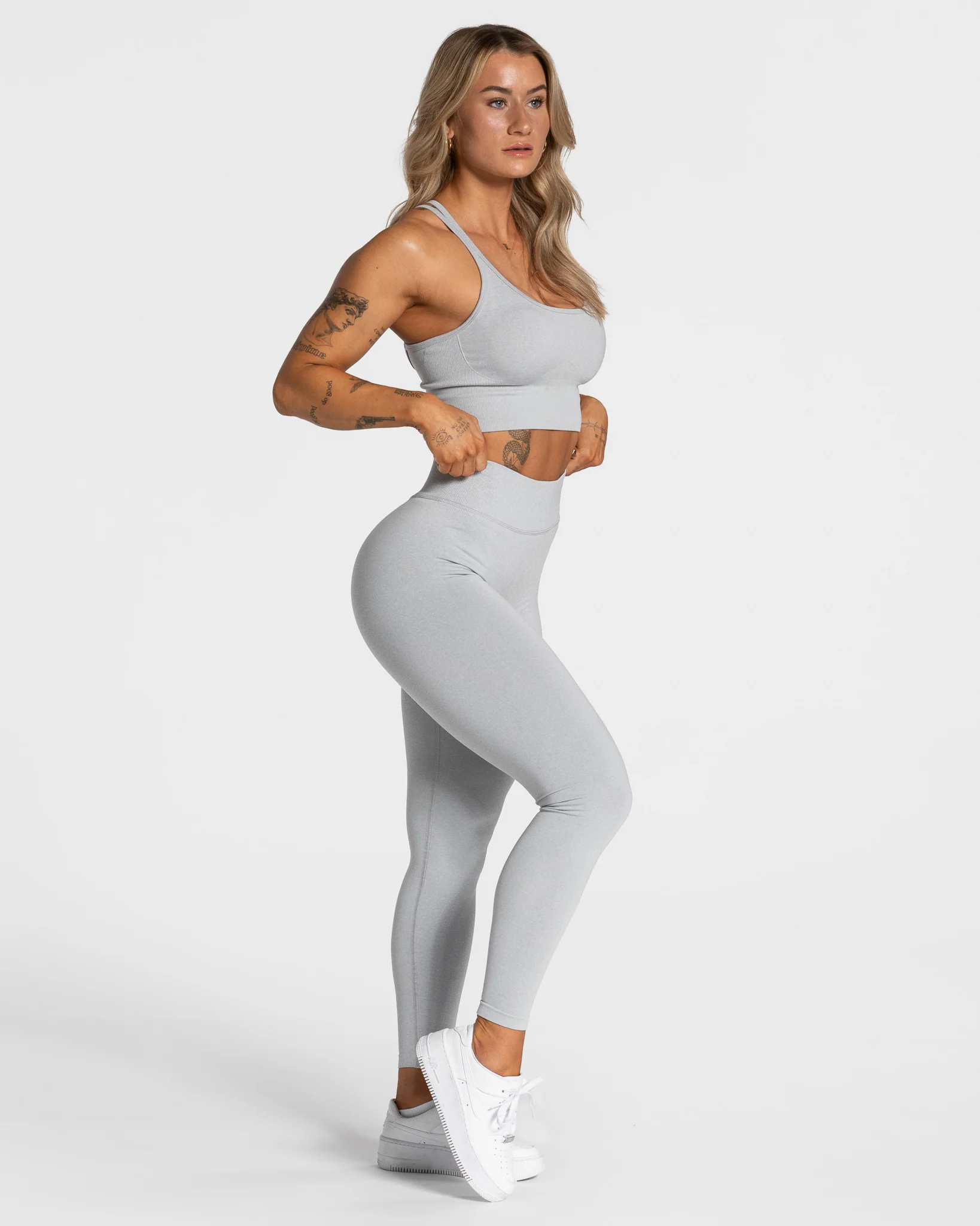 Statement Scrunch Leggings "Hellgrau" - Image 3