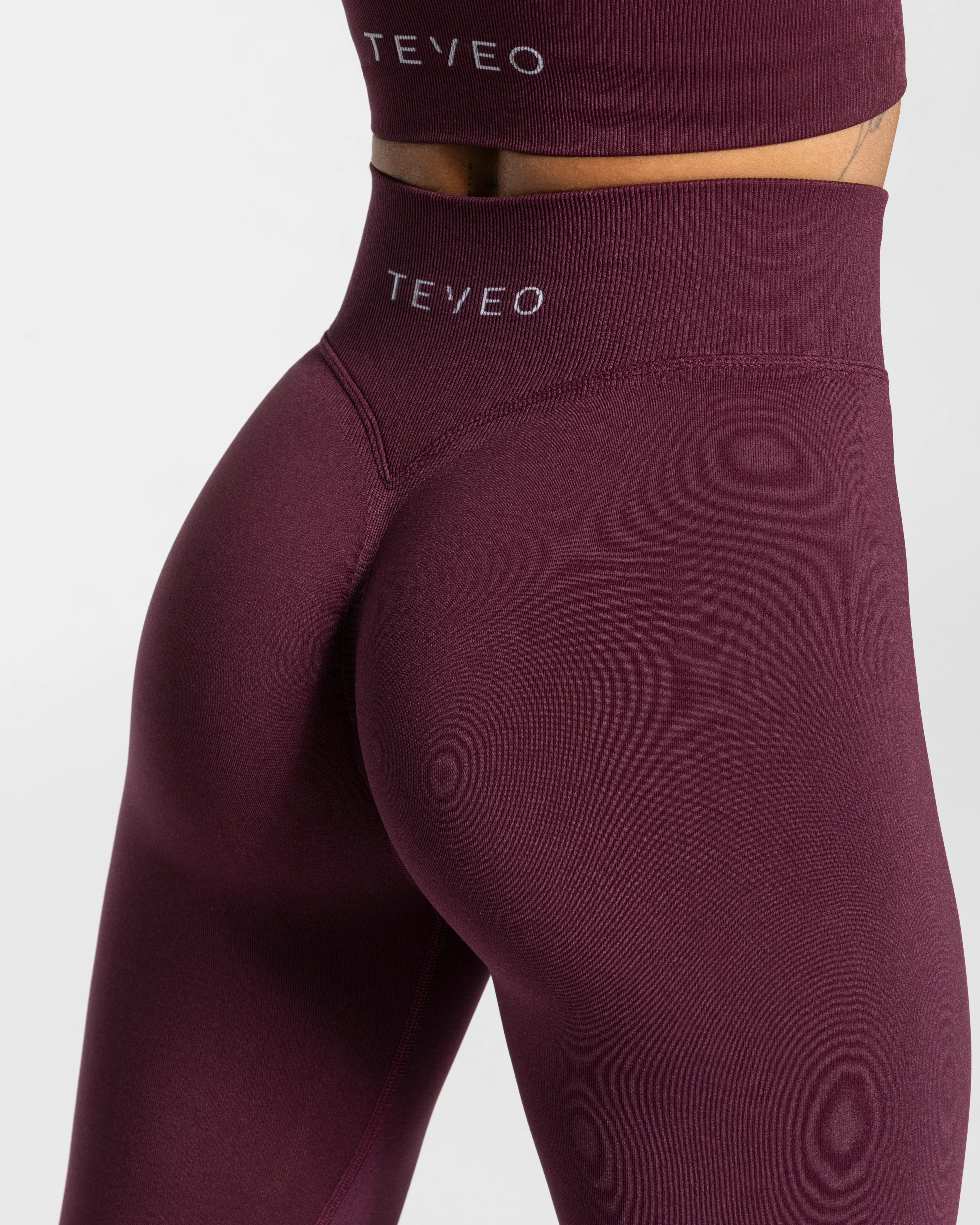 Statement Scrunch Leggings "Pflaume" - Image 4