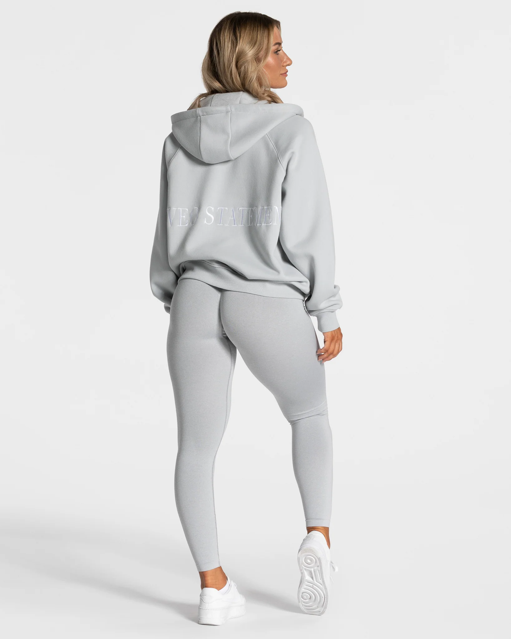 Statement Oversized Jacke "Hellgrau" - Image 5