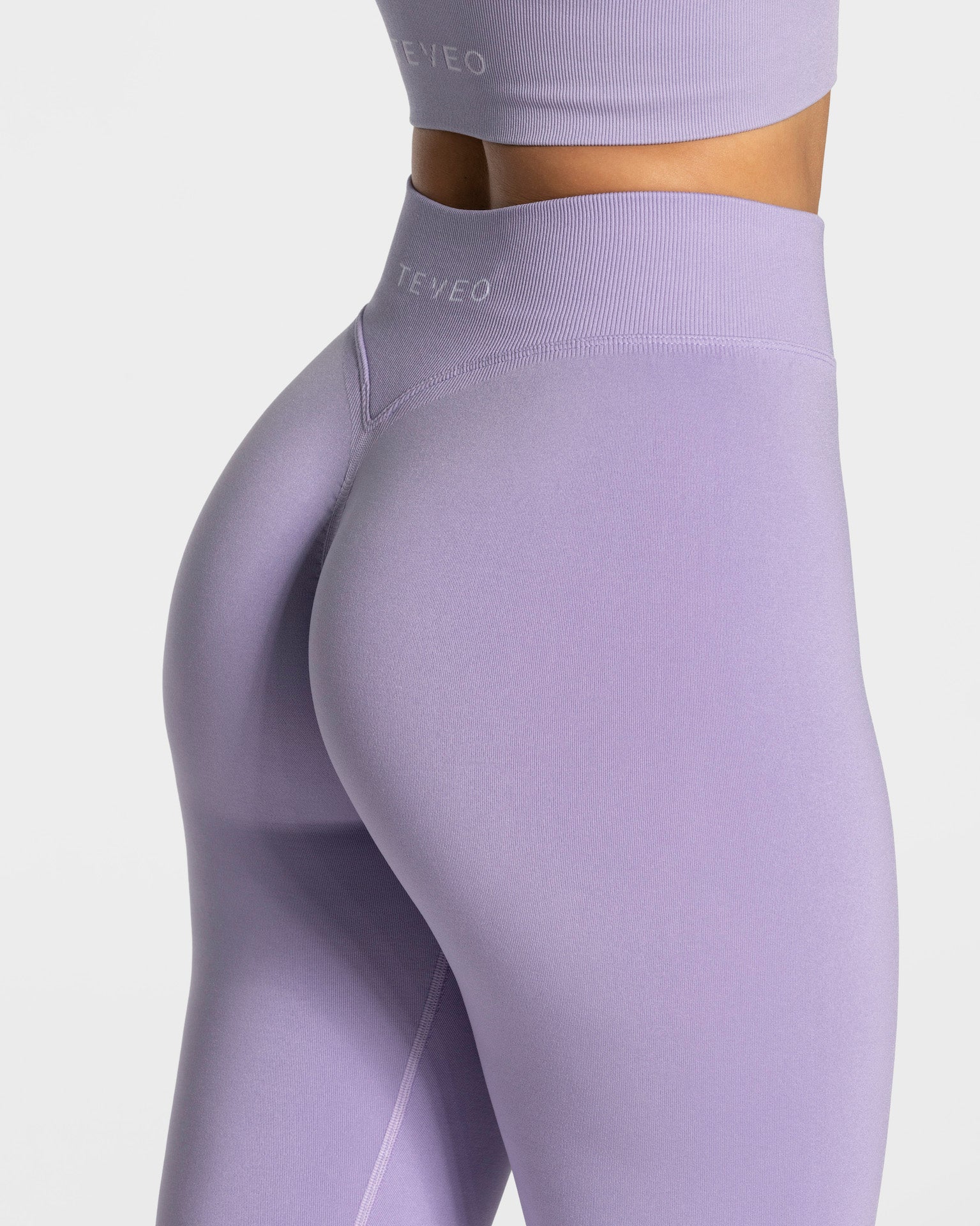 Statement Scrunch Leggings "Flieder" - Image 4