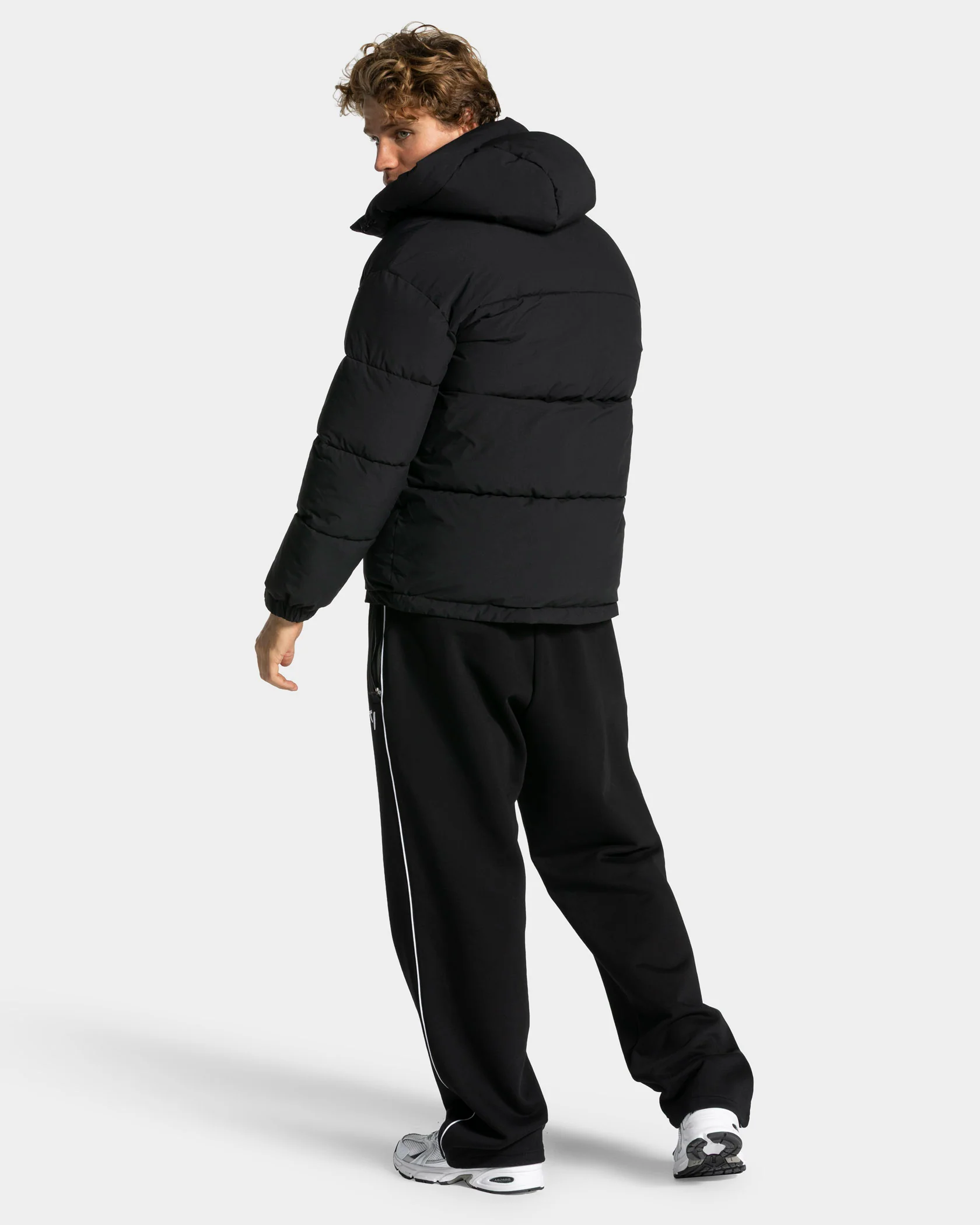 Studio Oversized Jacke "Schwarz" - Image 5
