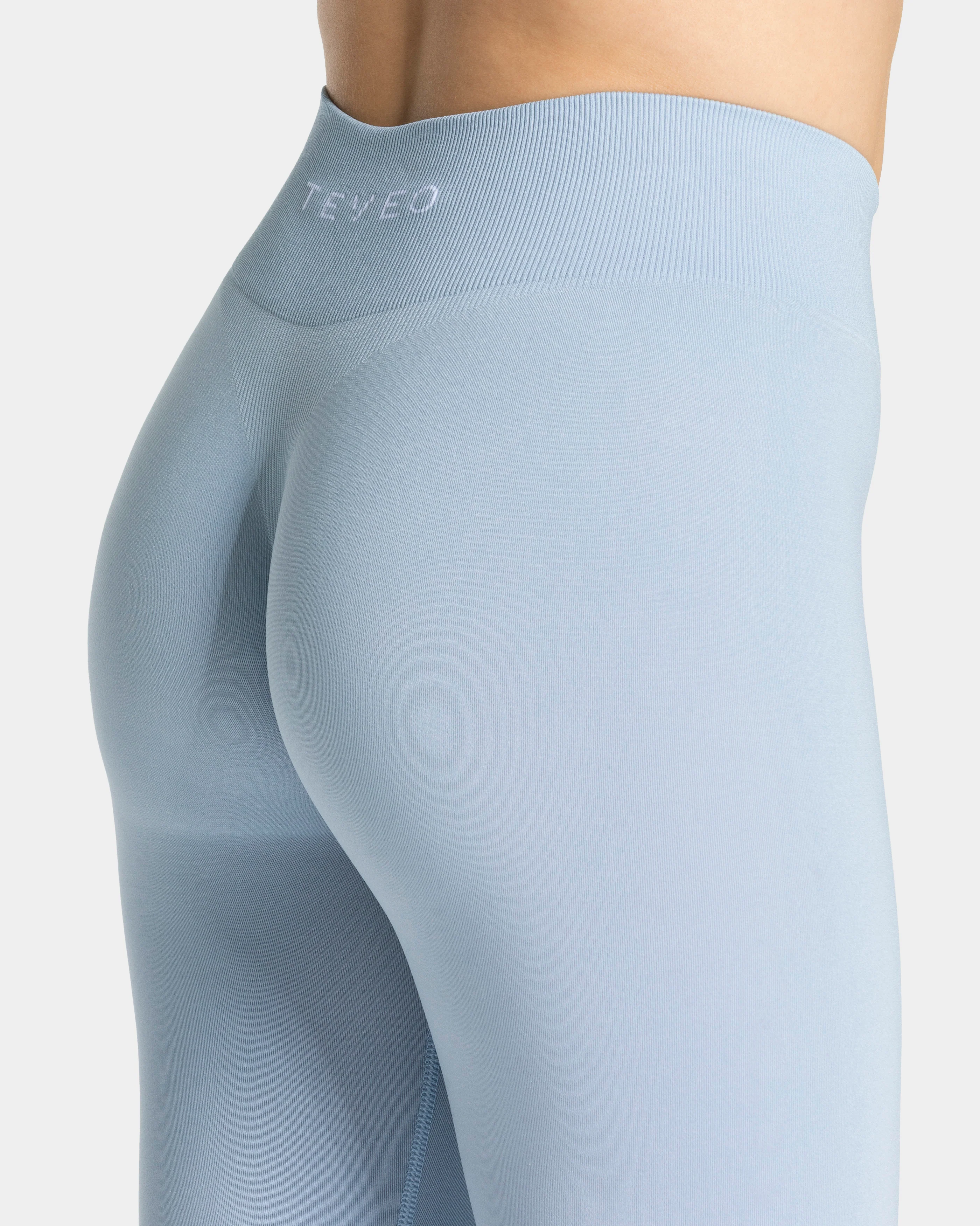 Timeless Pro Covert Scrunch Leggings "Babyblau" - Image 4