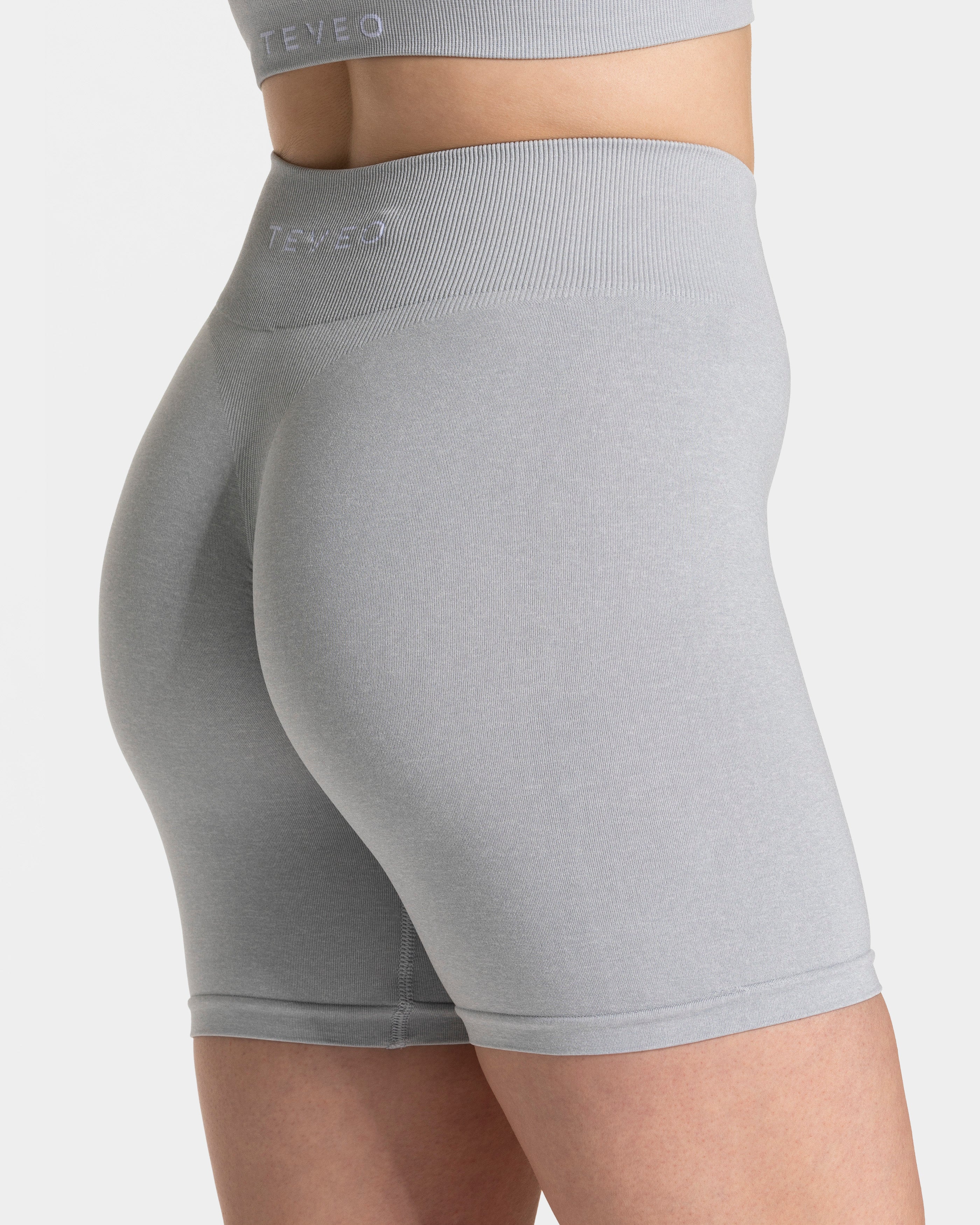 Timeless Pro Covert Scrunch Shorts "Hellgrau" - Image 4
