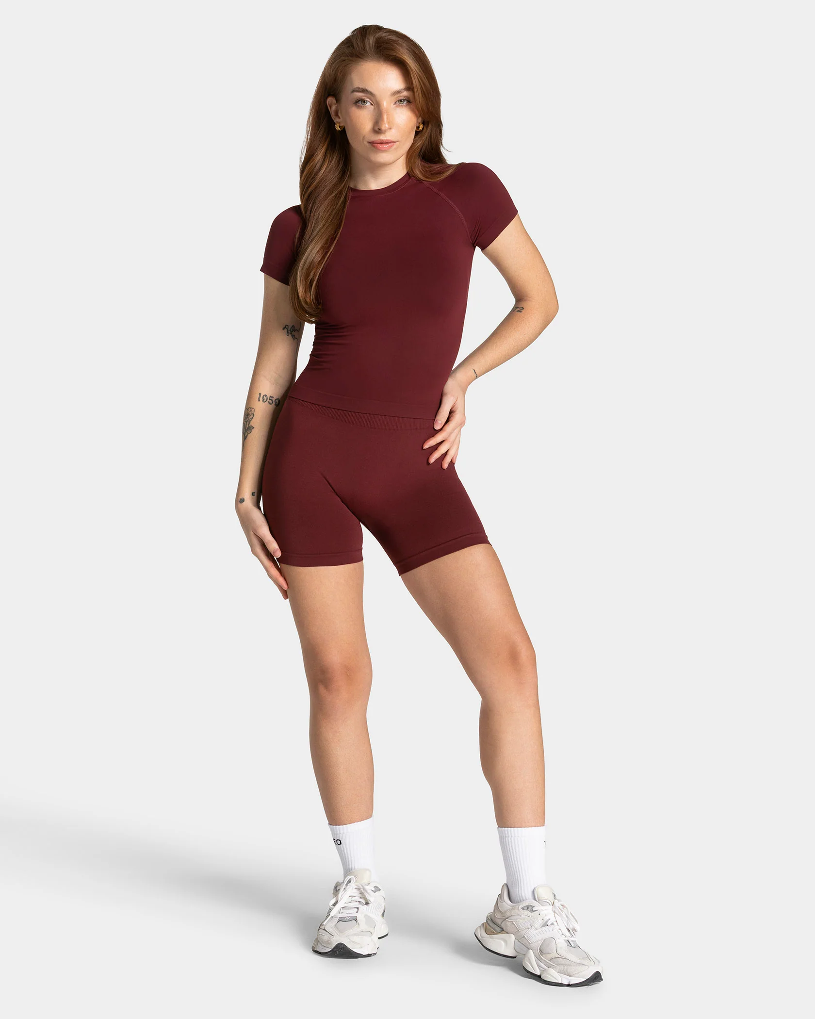 Timeless Pro Covert Scrunch Short "Weinrot" - Image 3
