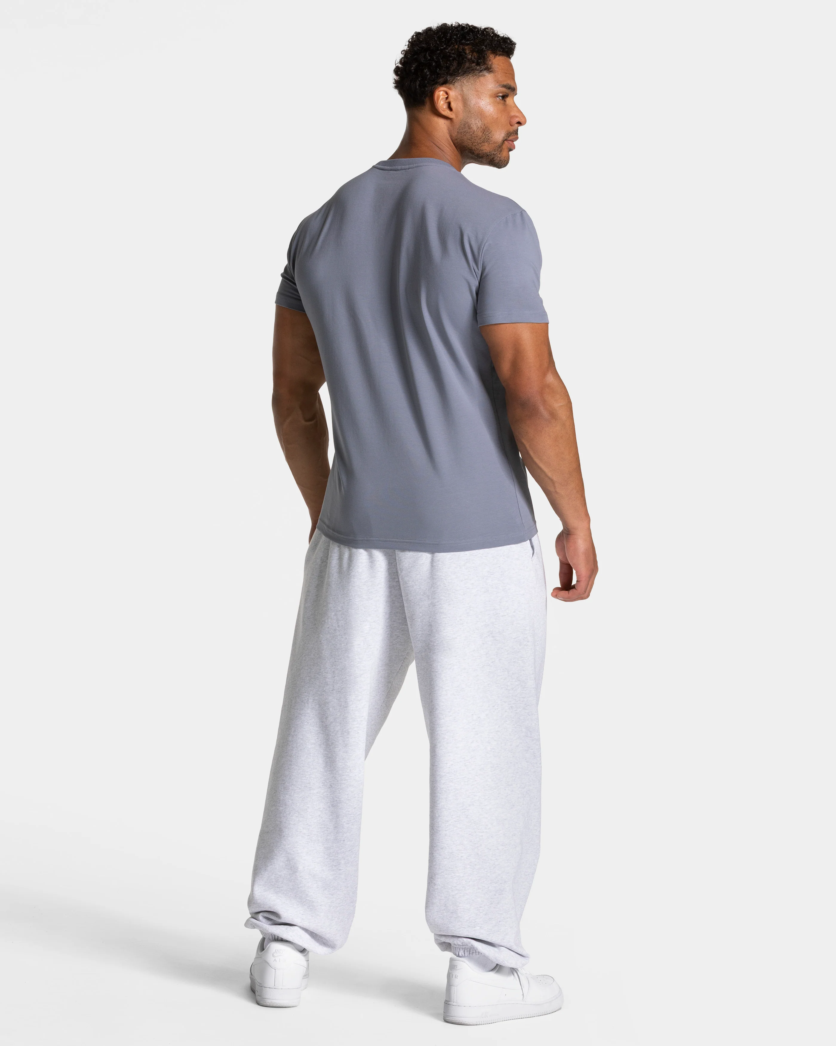 Timeless Pro Fitted T-Shirt "Eisgrau" - Image 5