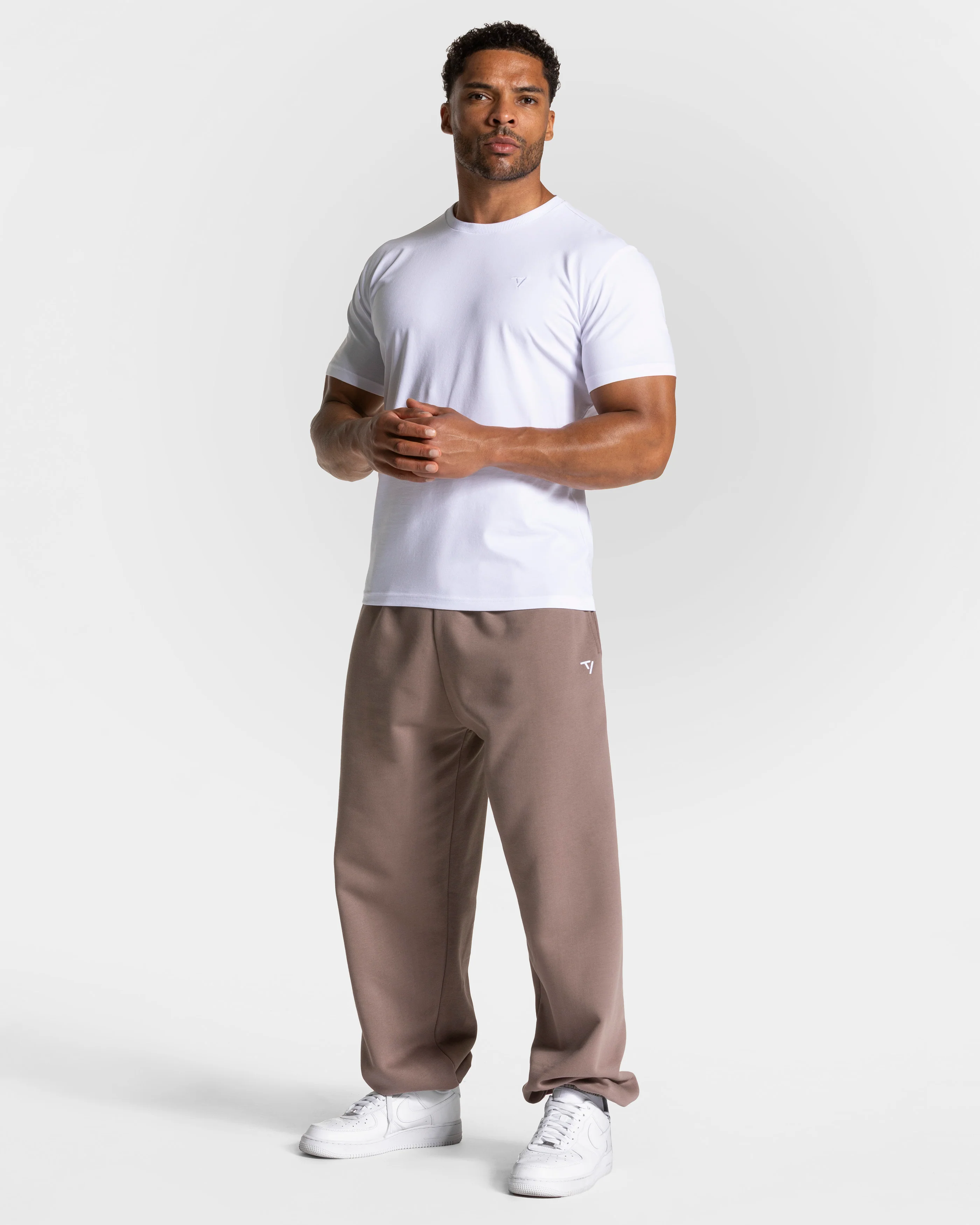 Timeless Pro Fitted T-Shirt "Weiß" - Image 3