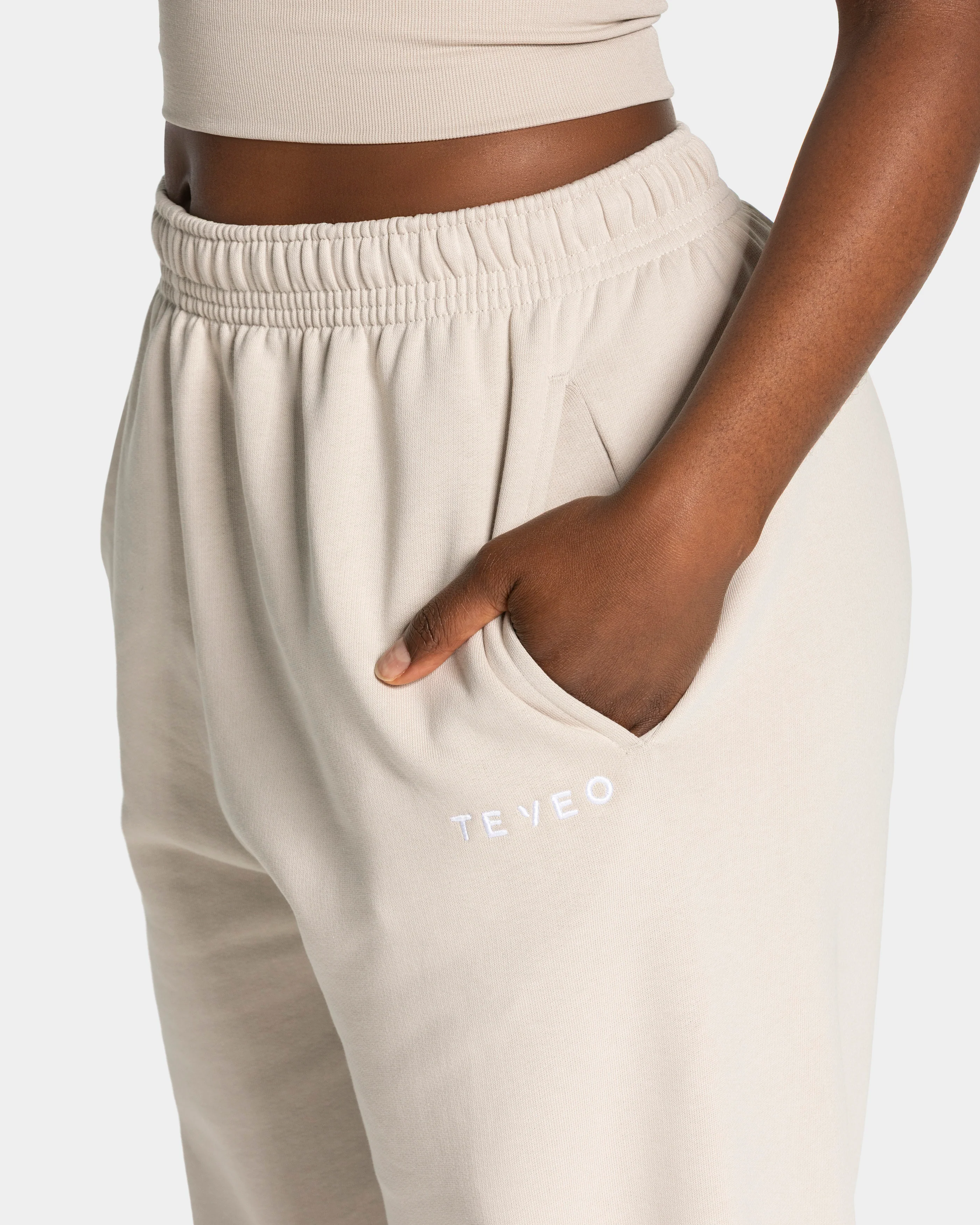 Timeless Pro Jogger ''Cream'' - Image 4