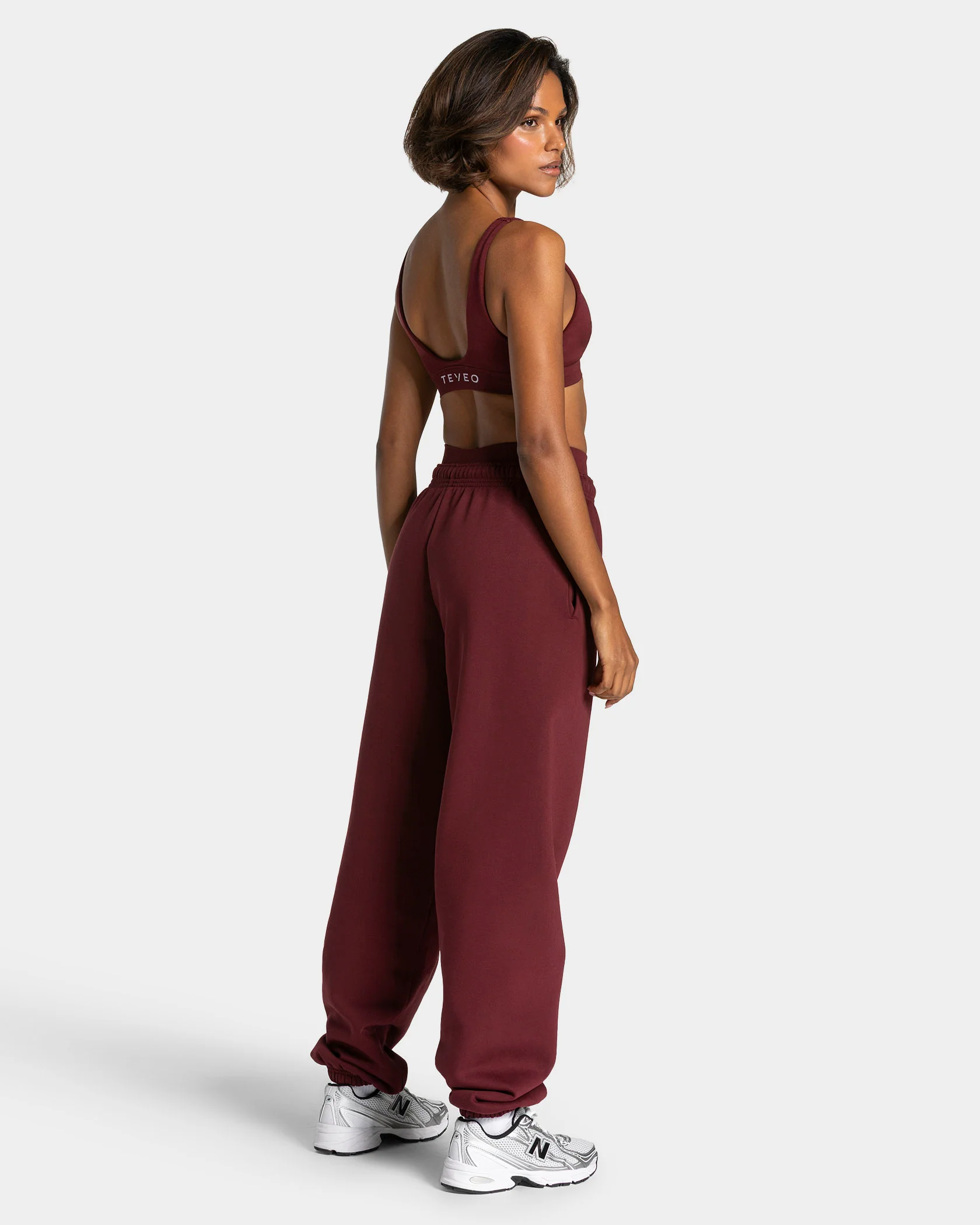 Timeless Pro Jogger ''Weinrot'' - Image 5