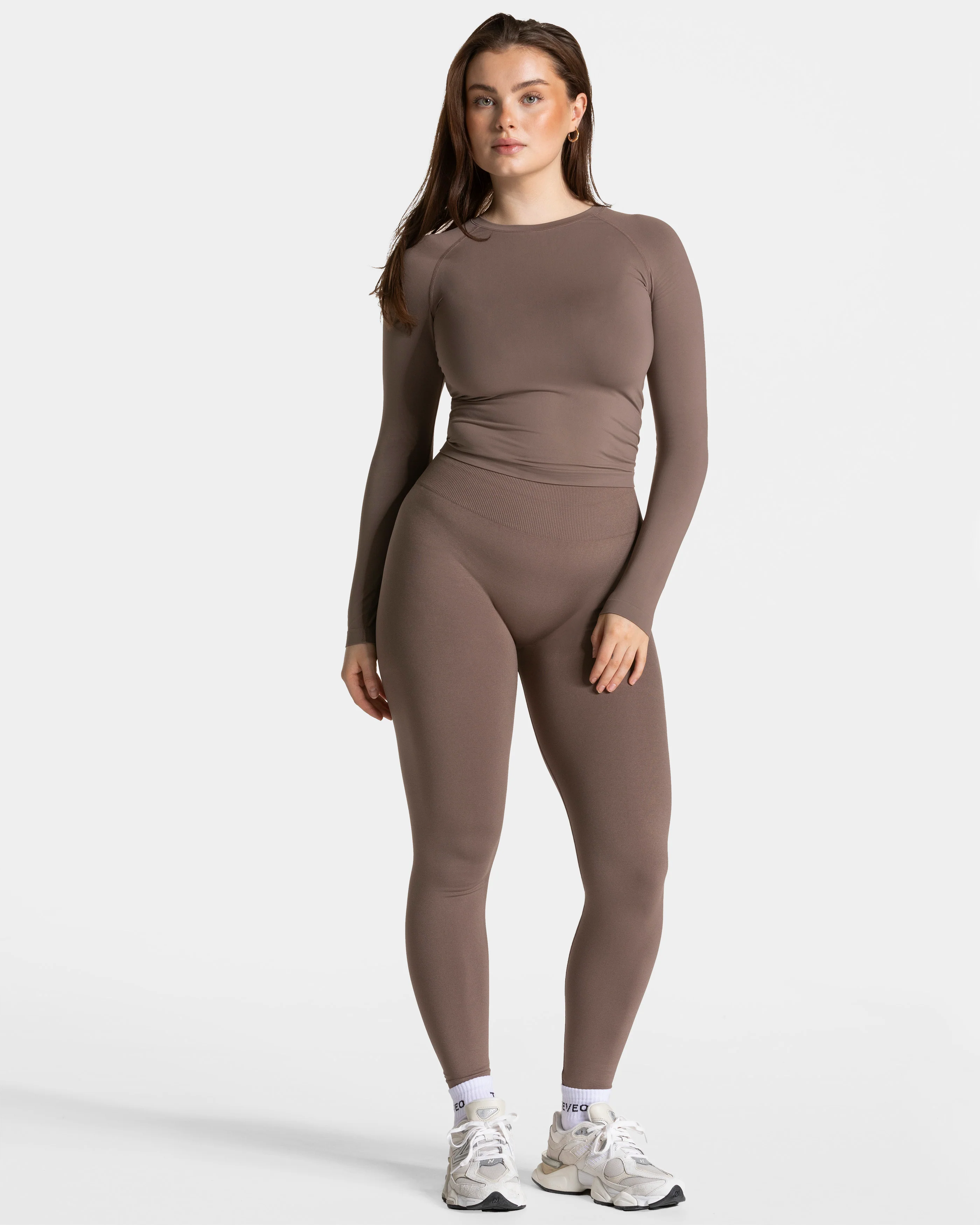 Timeless Pro Longsleeve "Mokka" - Image 3