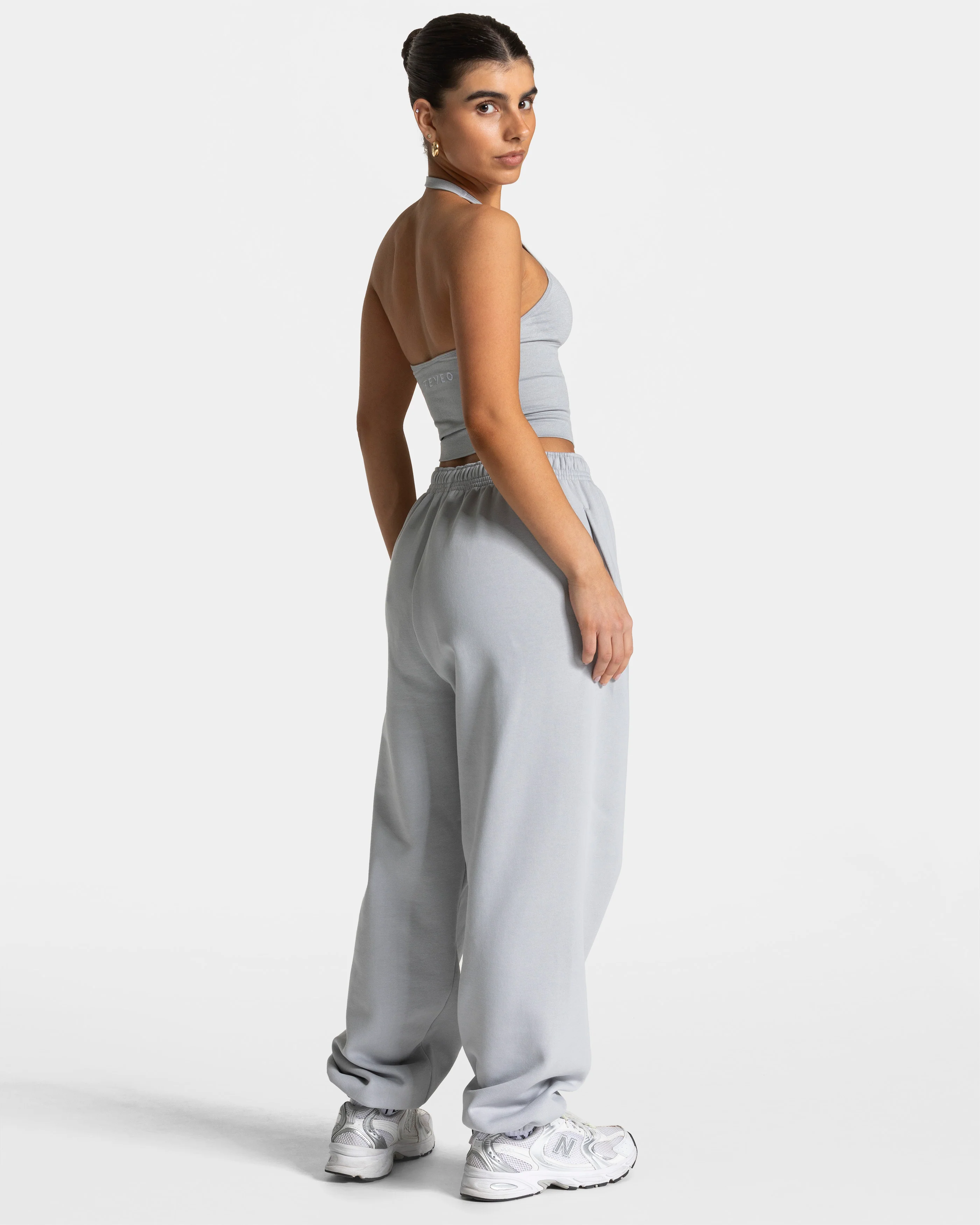 Timeless Pro Neckholder Top  "Hellgrau" - Image 5