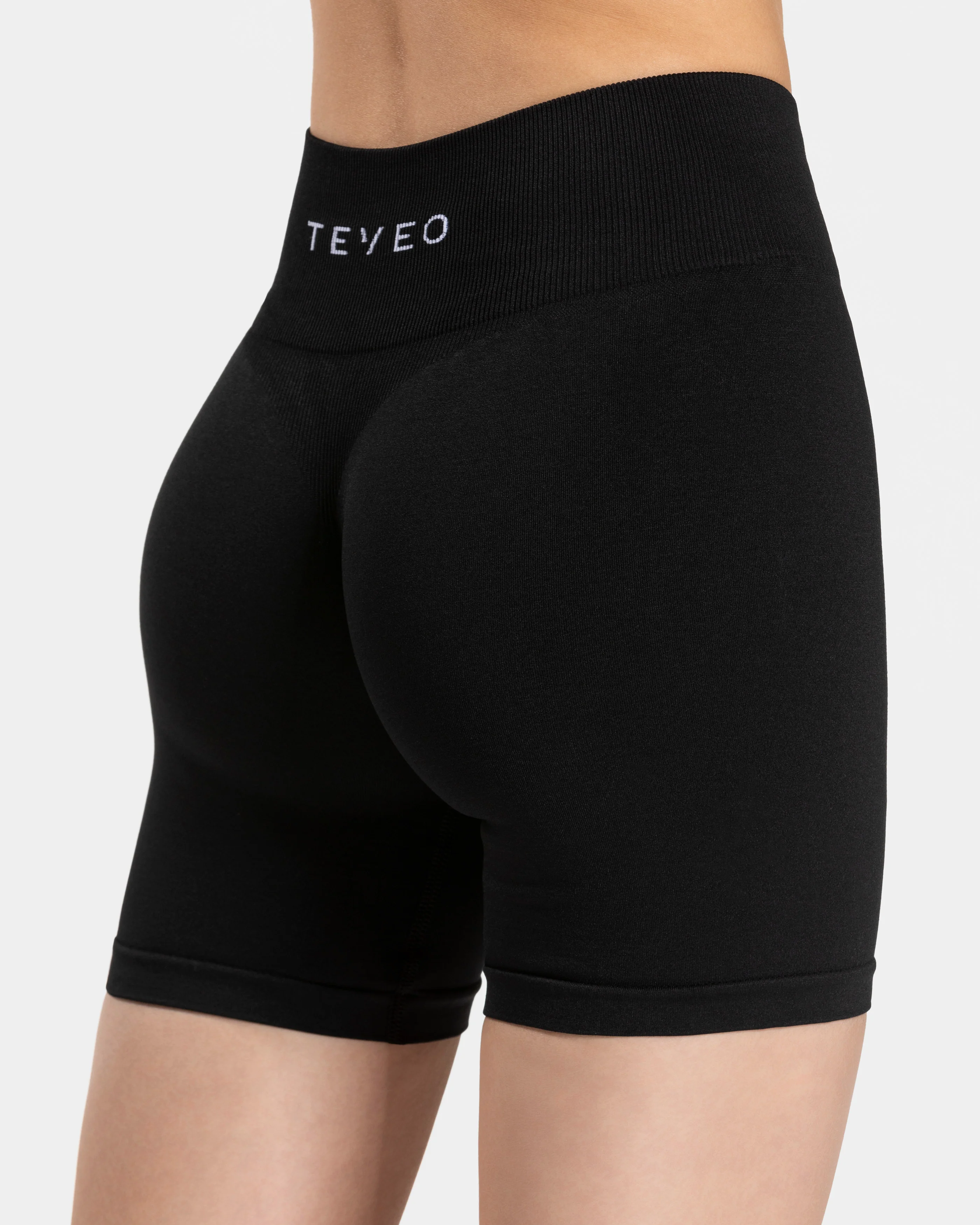 Timeless Pro Shorts "Schwarz" - Image 4