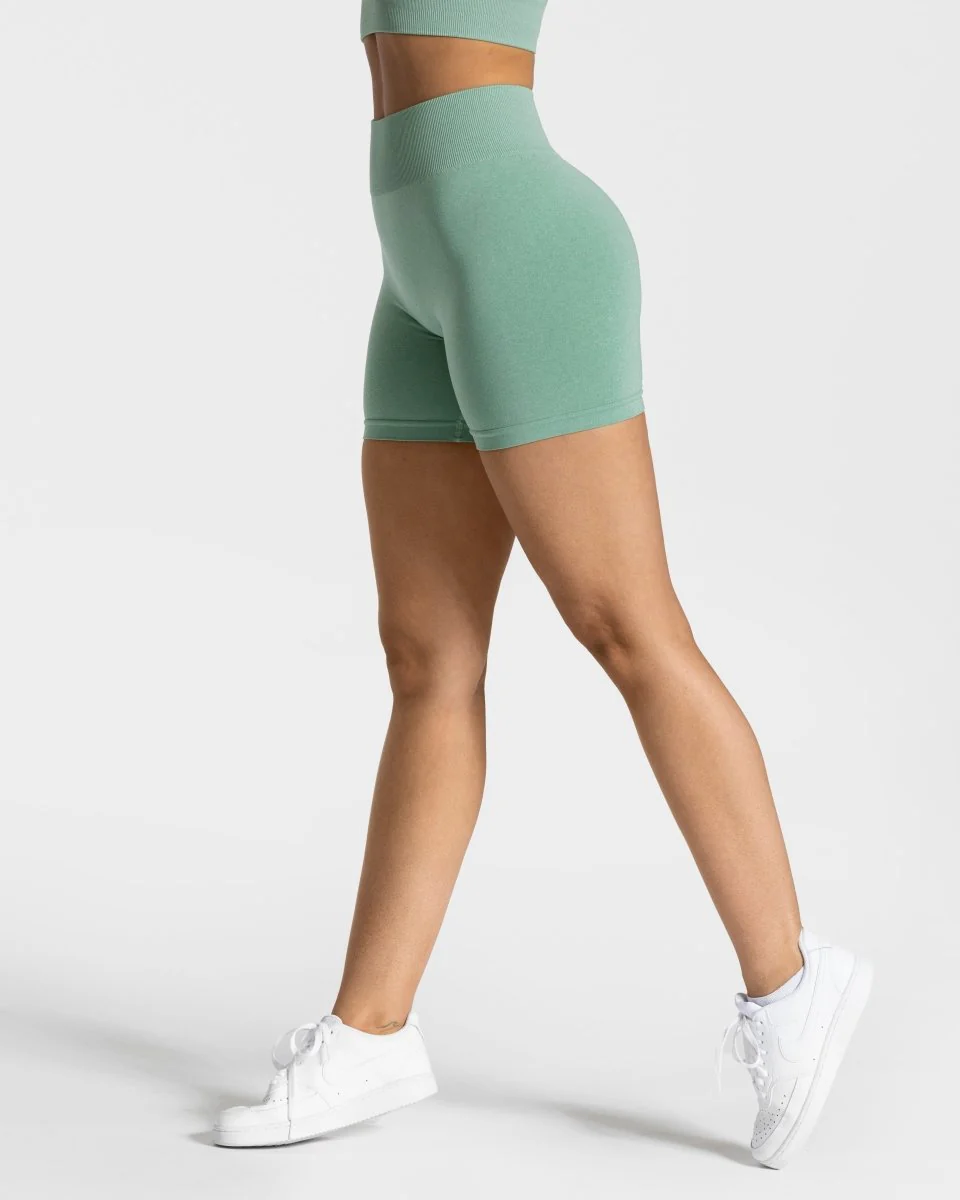 Timeless Scrunch Shorts "Salbei"